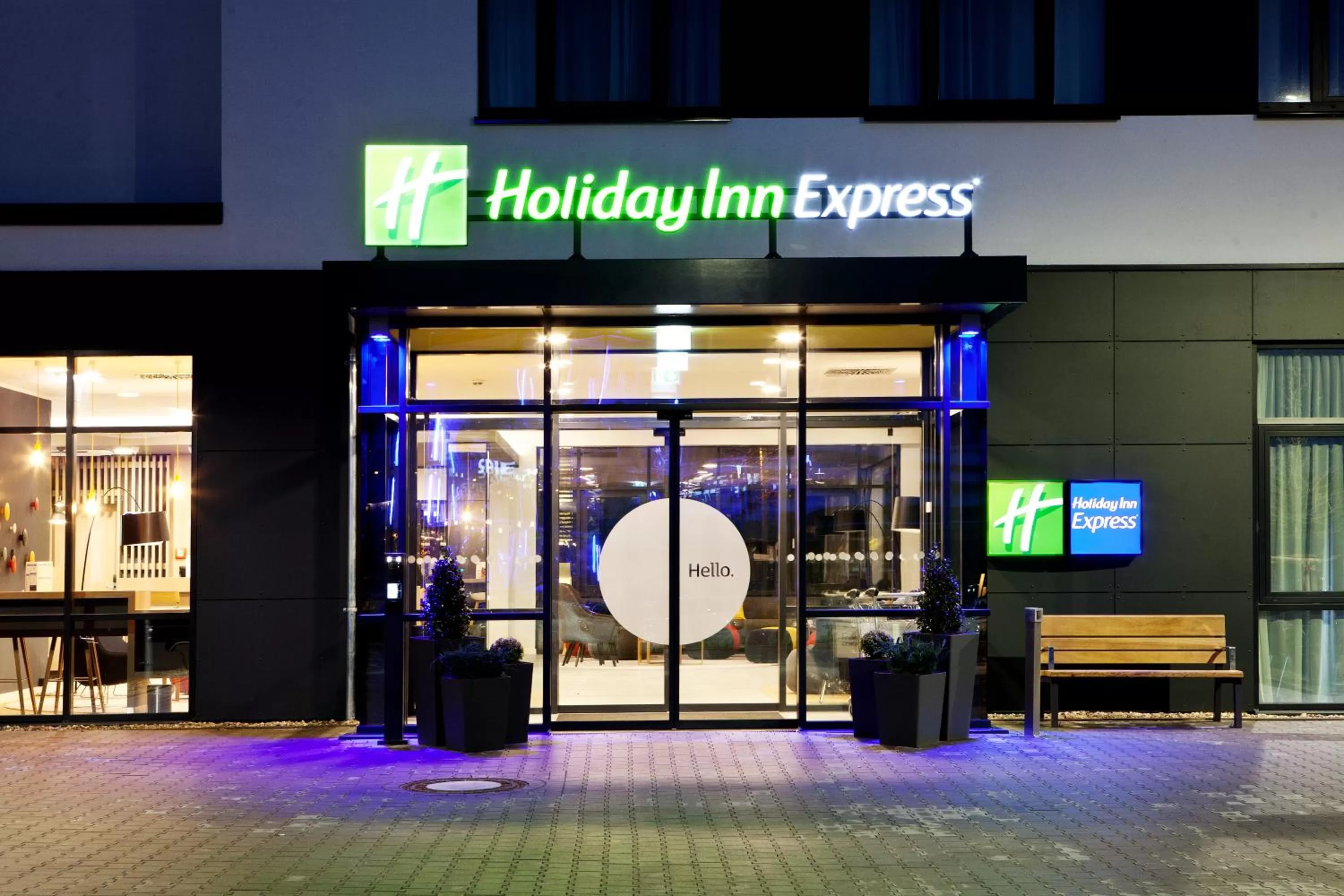 Facade/entrance in Holiday Inn Express - Sindelfingen by IHG
