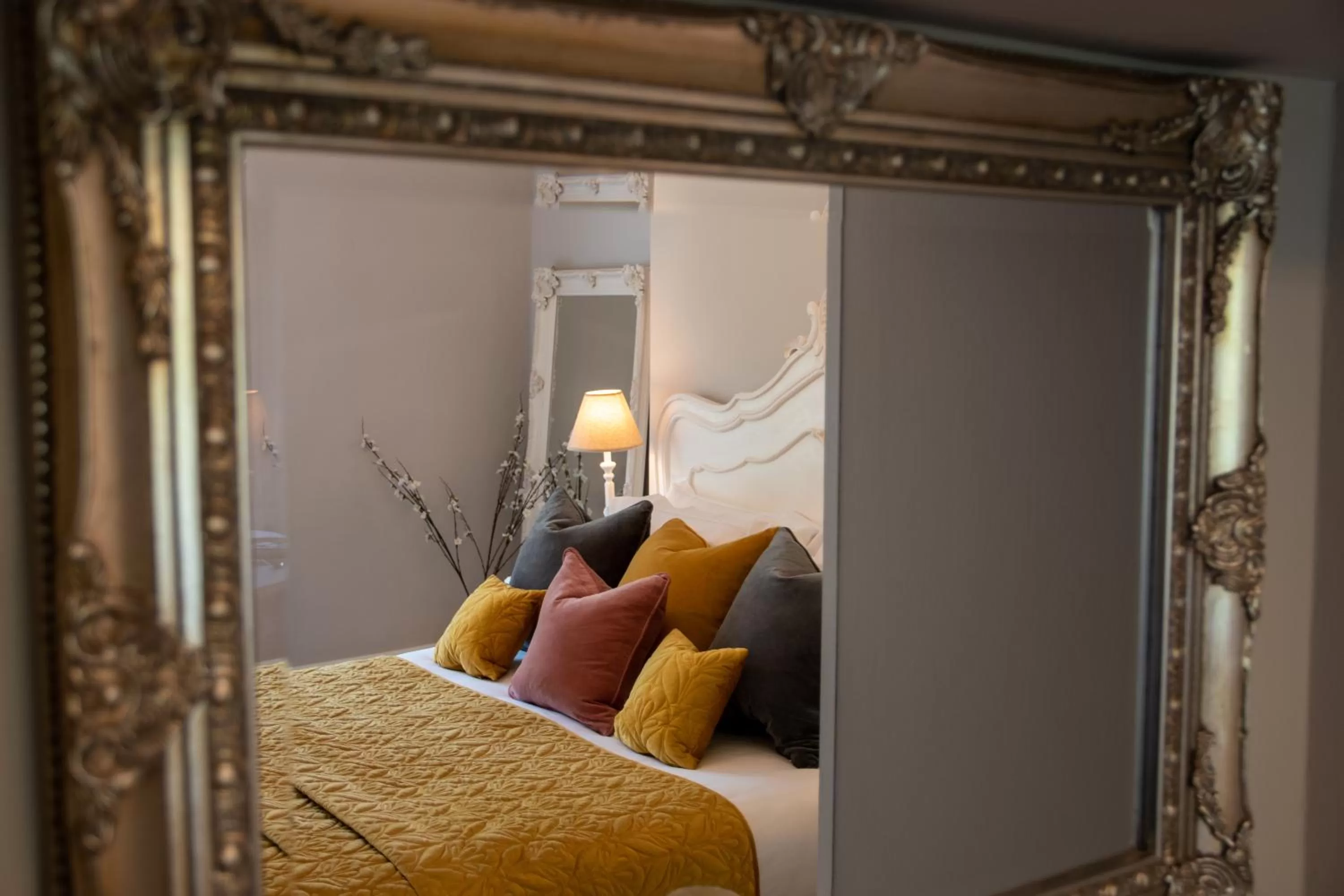 Bed in Apple Tree Bed and Breakfast