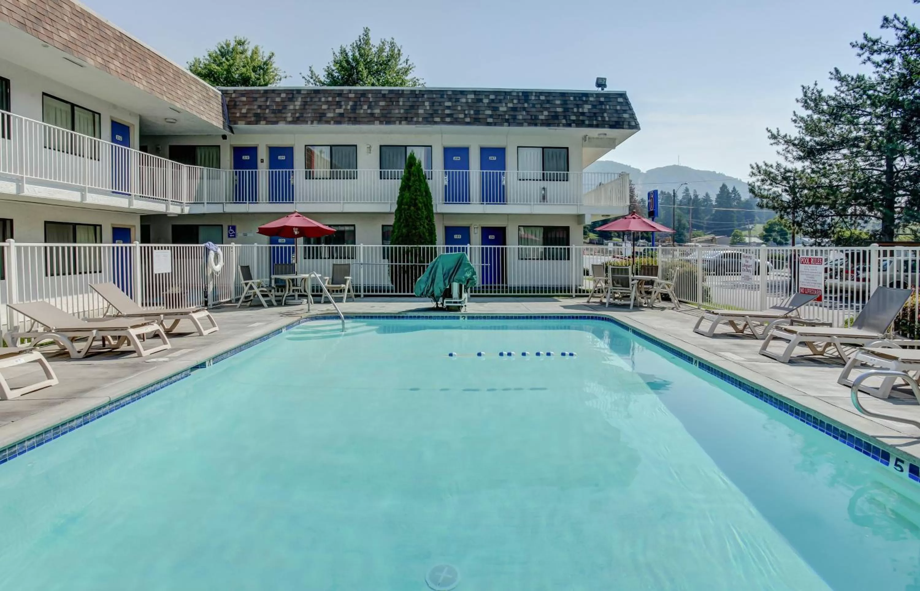 Swimming pool in Motel 6-Grants Pass, OR