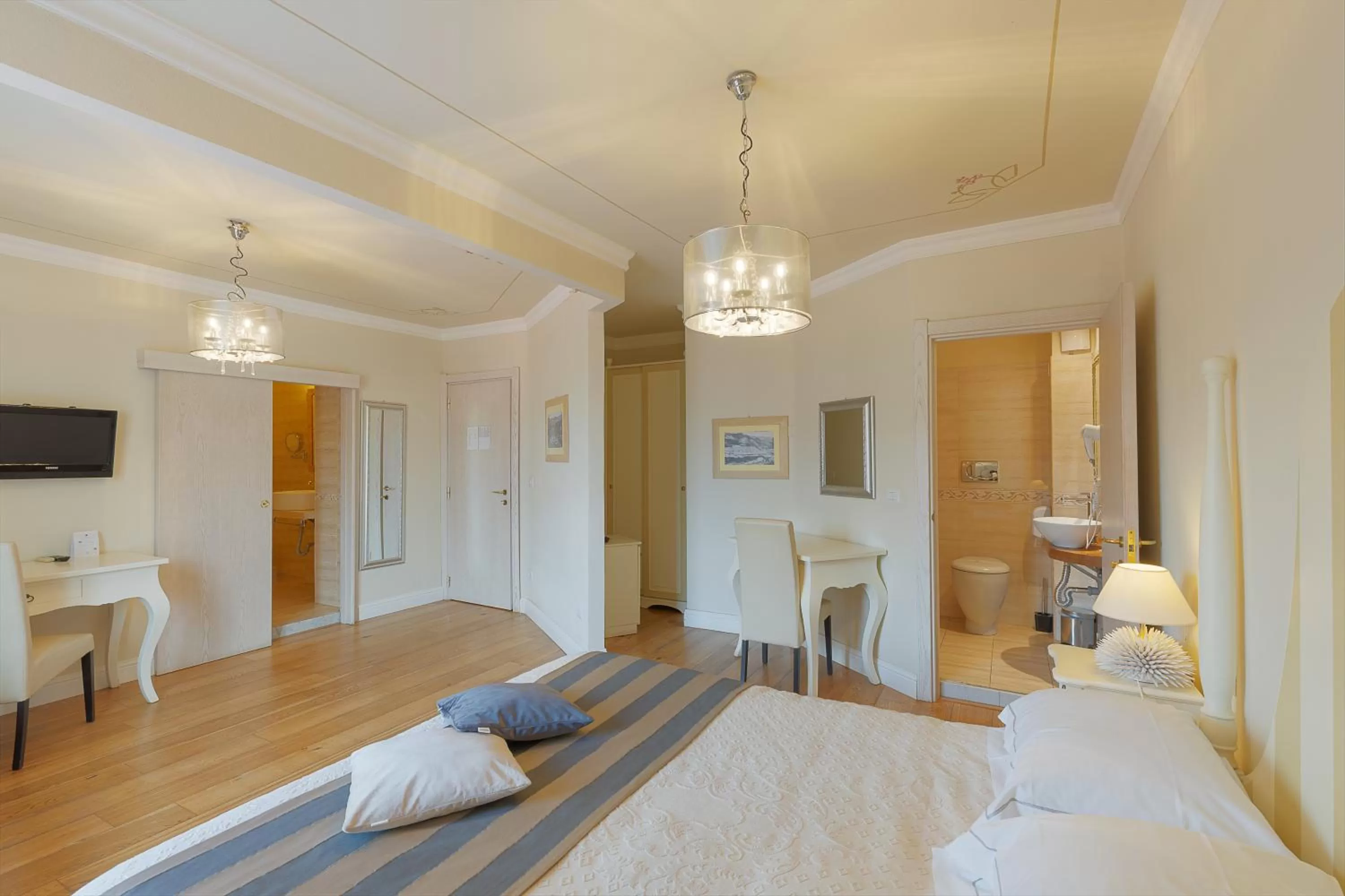 Junior Suite with Terrace in Palazzo Pischedda