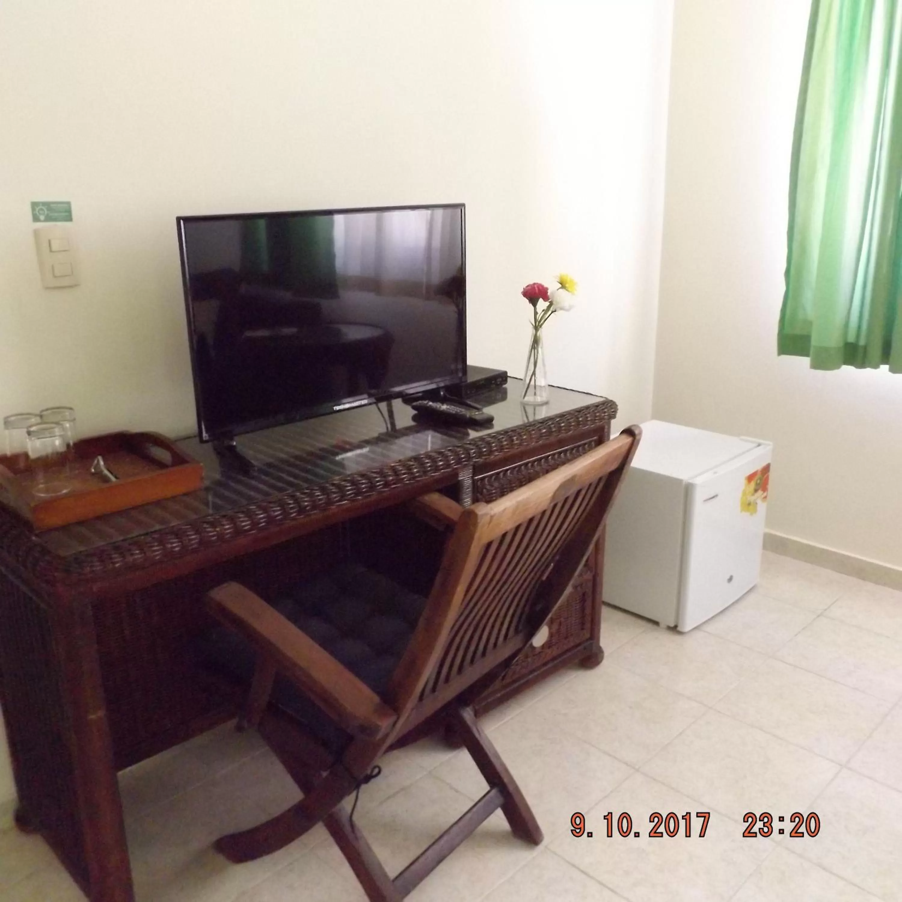 Dining area, TV/Entertainment Center in Riviera Punta Cana Eco Travelers