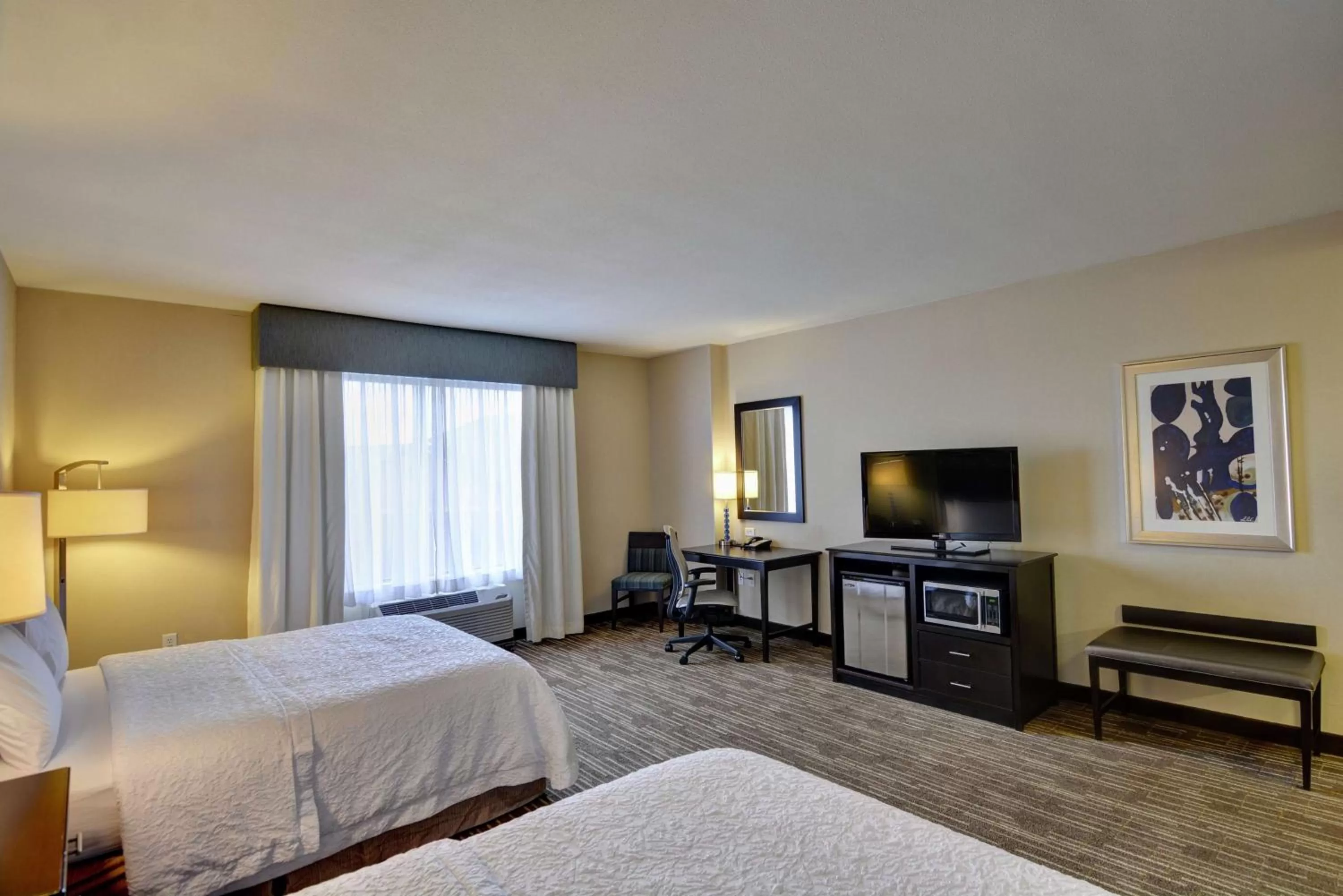 Bedroom, Bed in Hampton Inn & Suites Denver Airport / Gateway Park