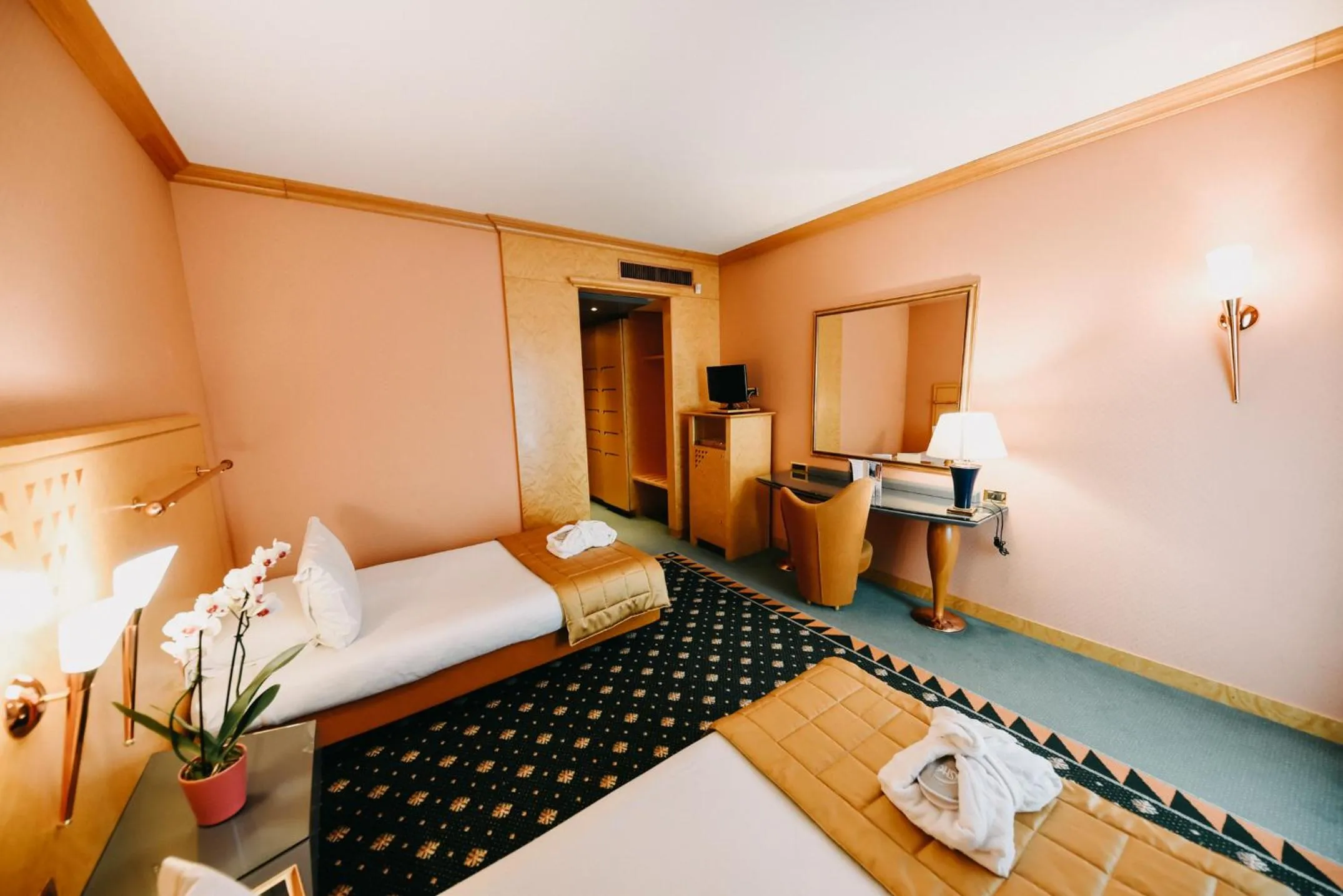 Bed in SHG Hotel Antonella