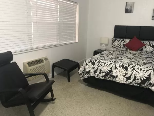 Bed in Green Seas Motel