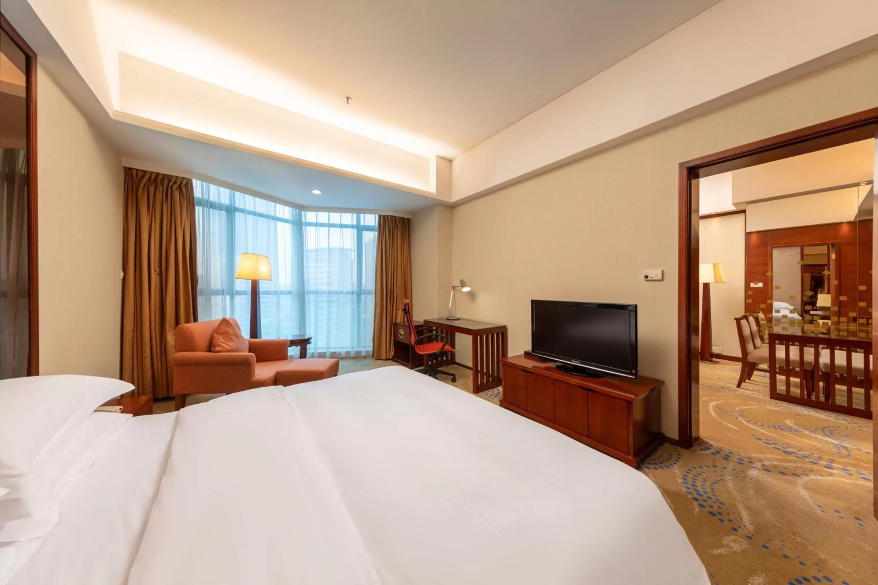 Bedroom, Bed in Crowne Plaza Foshan by IHG