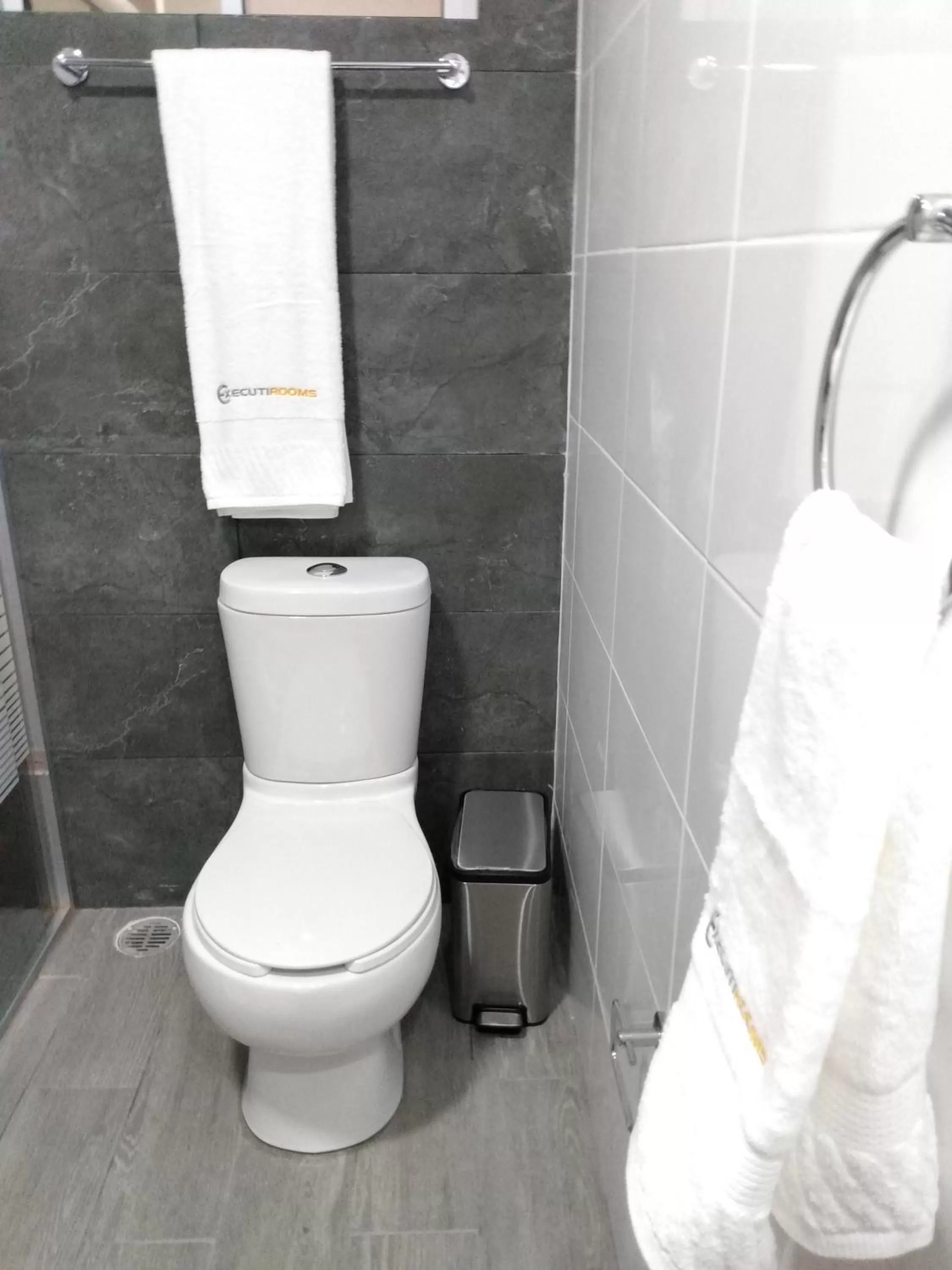 Toilet in EXECUTIROOMS VERACRUZ