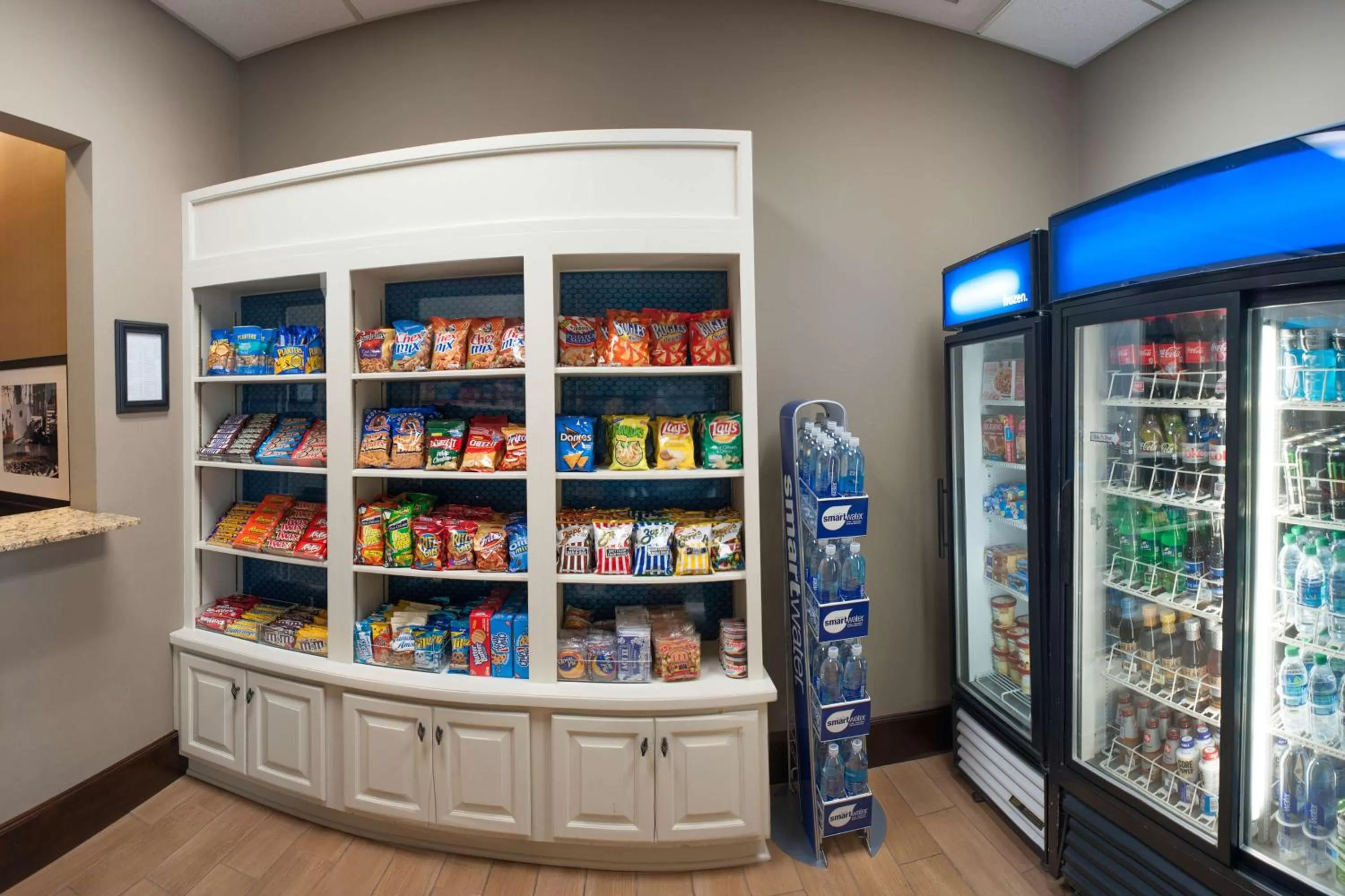 Restaurant/places to eat in Hampton Inn & Suites New Orleans/Elmwood