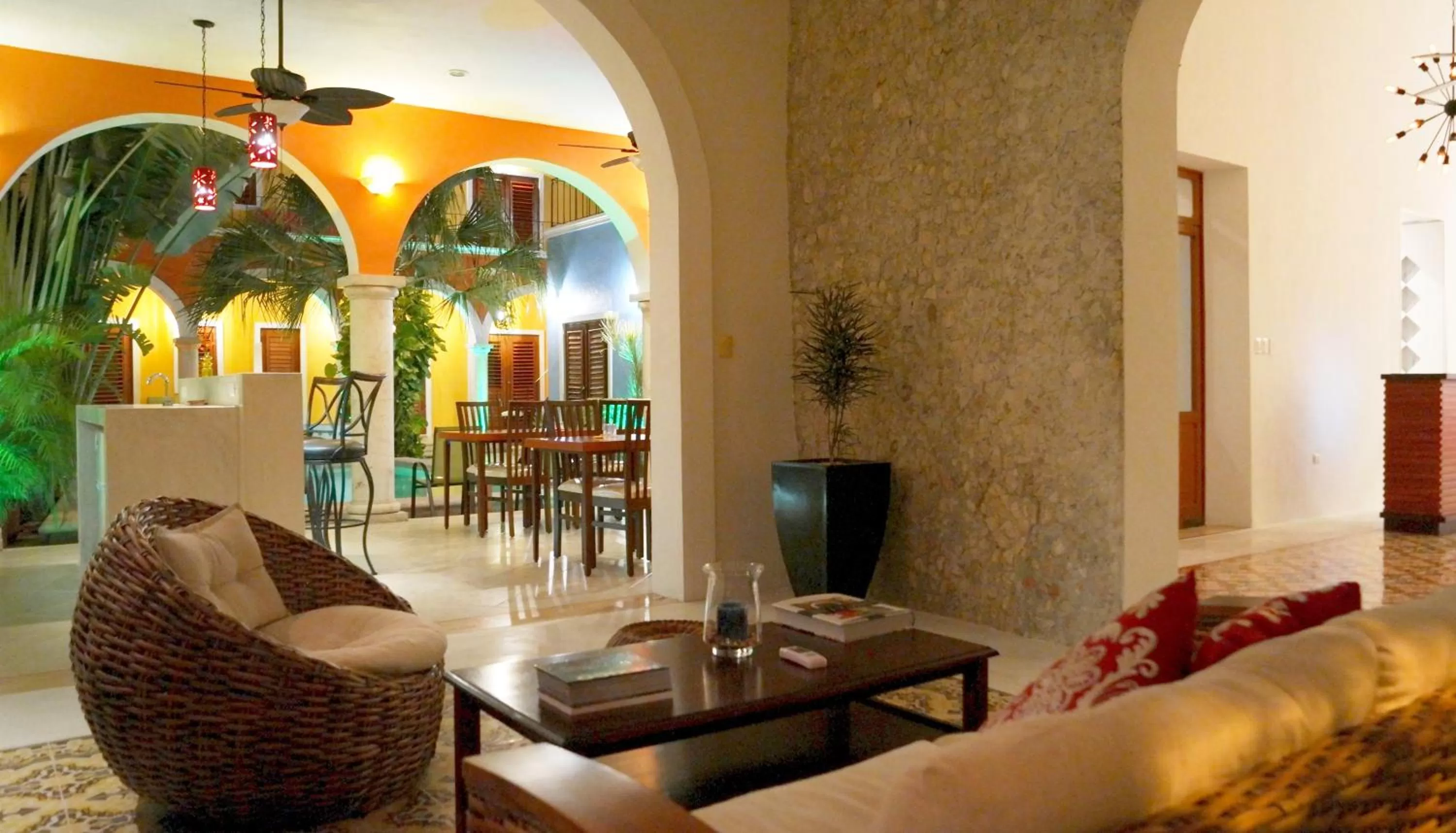 Lounge or bar in Merida Santiago Hotel Boutique