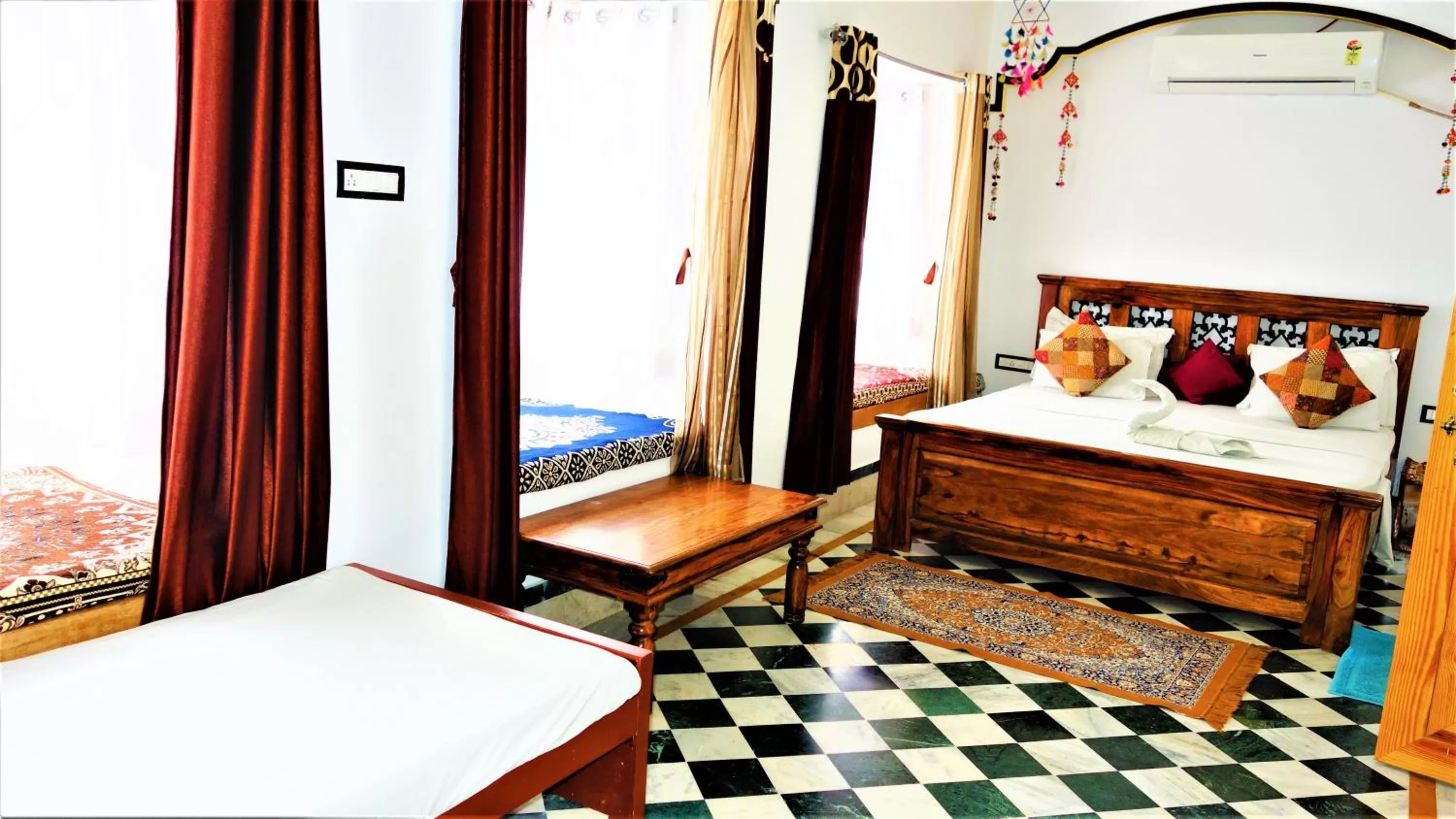 Bed in The Wanderlust Guest House & Safari