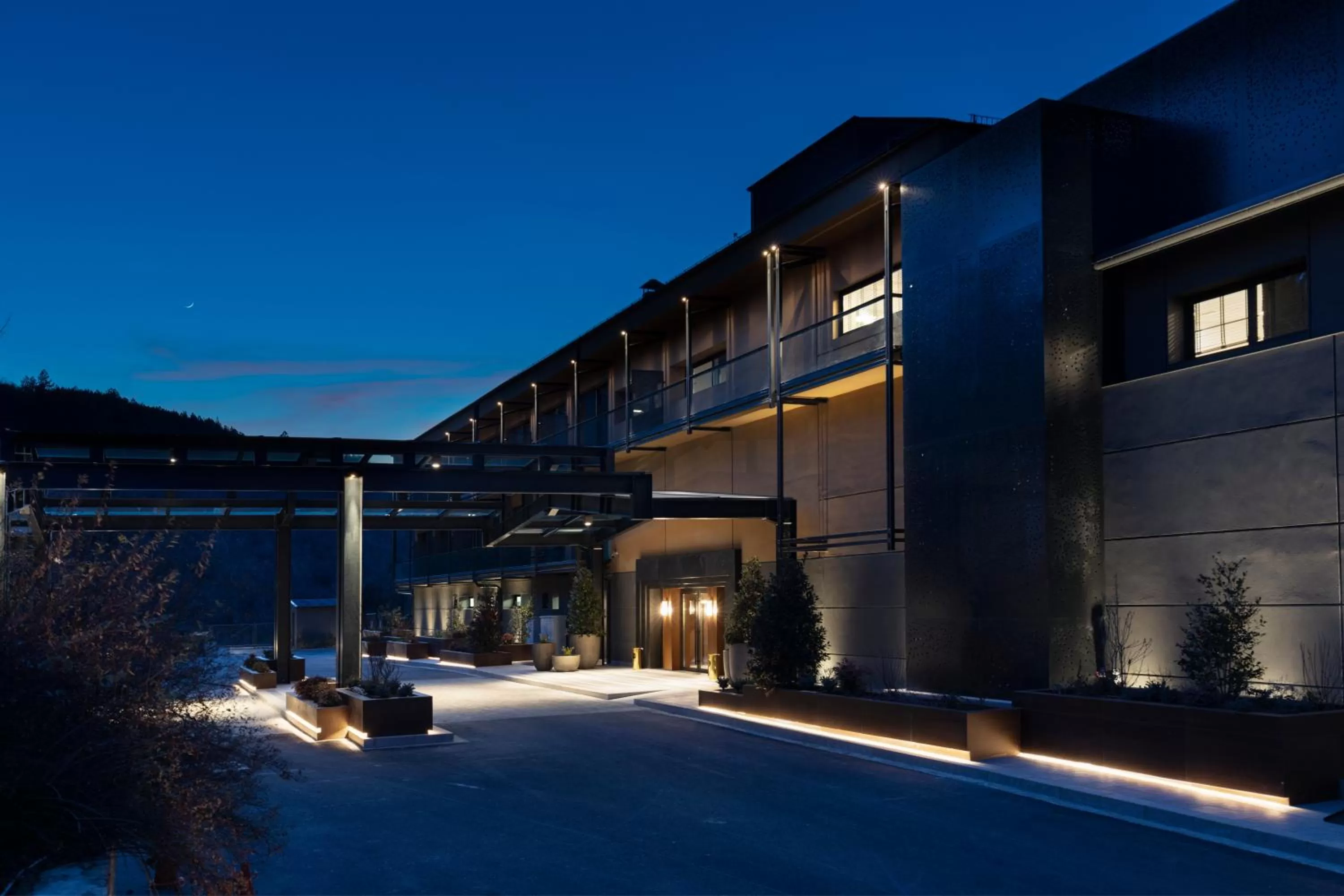 Property building in The Lynx Mountain Resort