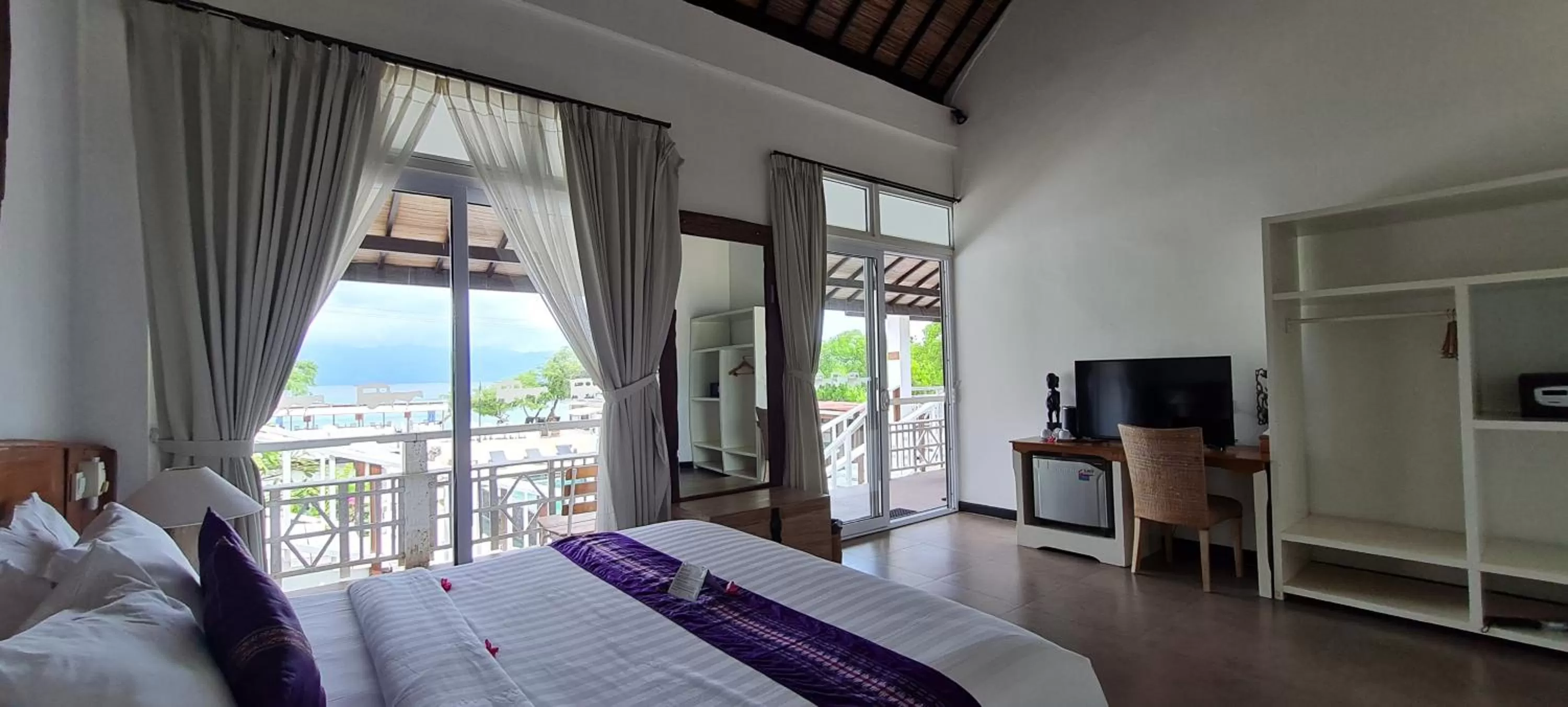 Bedroom, Bed in The Trawangan Resort