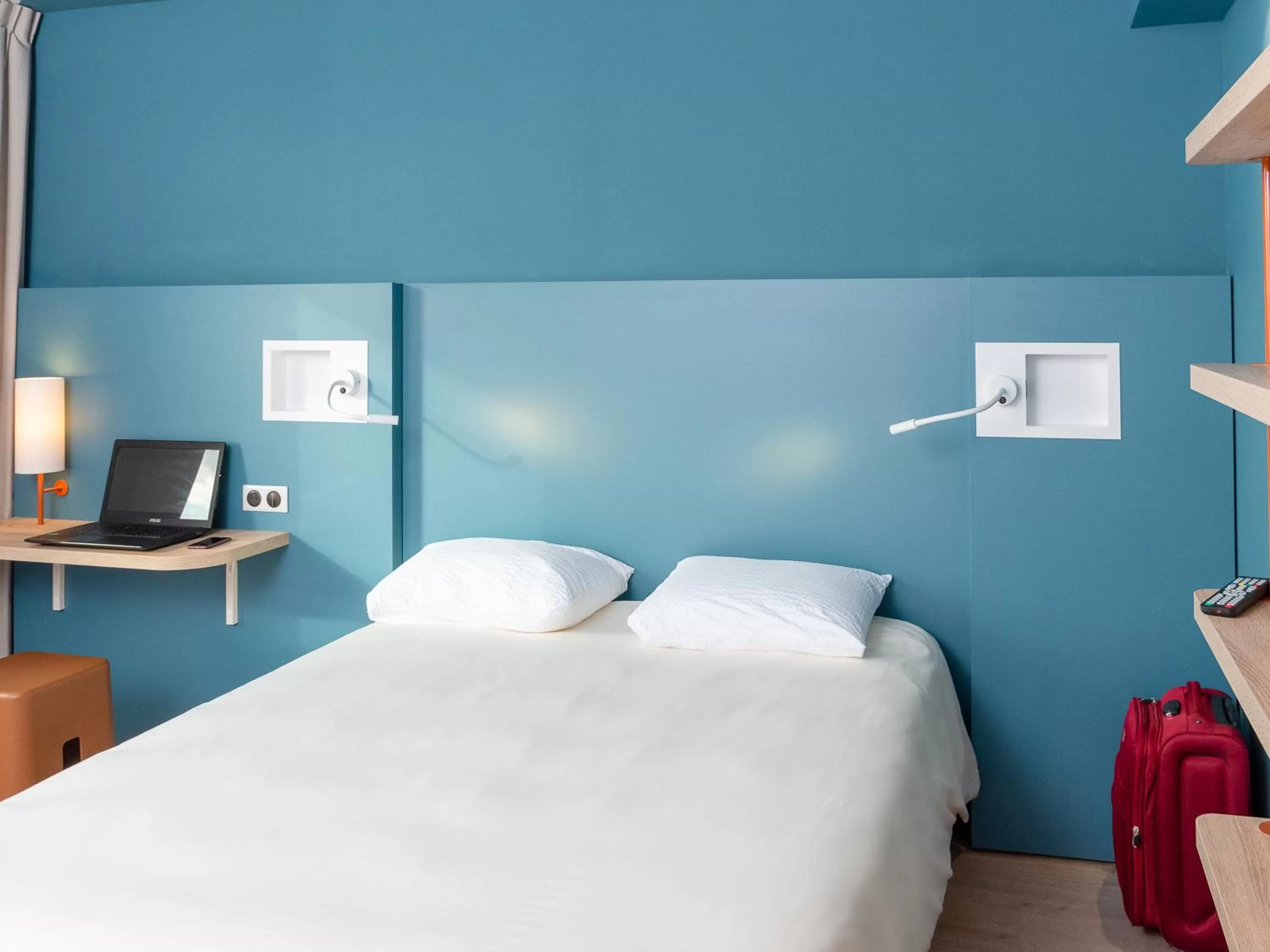 Bed in ibis Budget Cognac