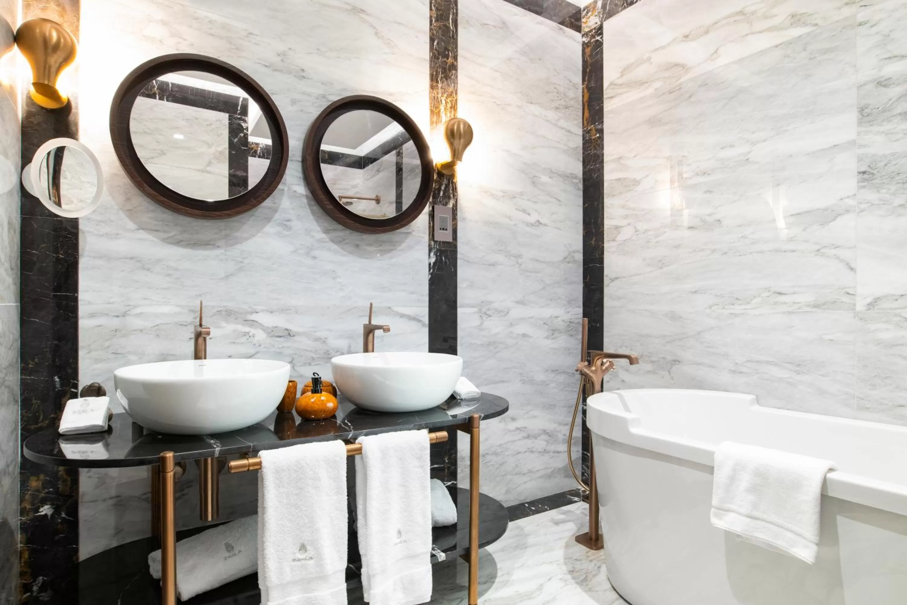 Bathroom in Iniala Harbour House