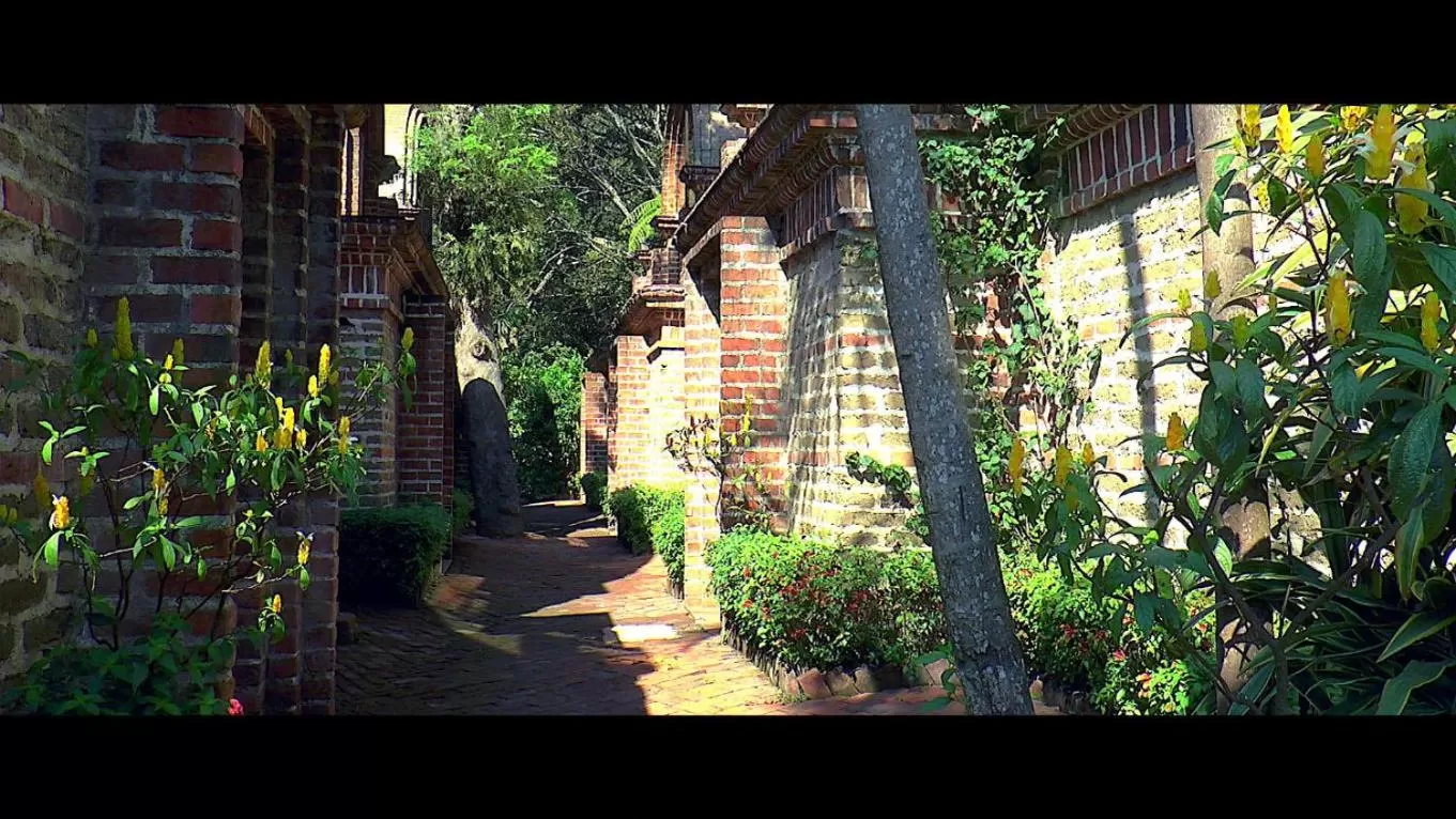 Facade/entrance in Hotel San Buenaventura de Atitlán
