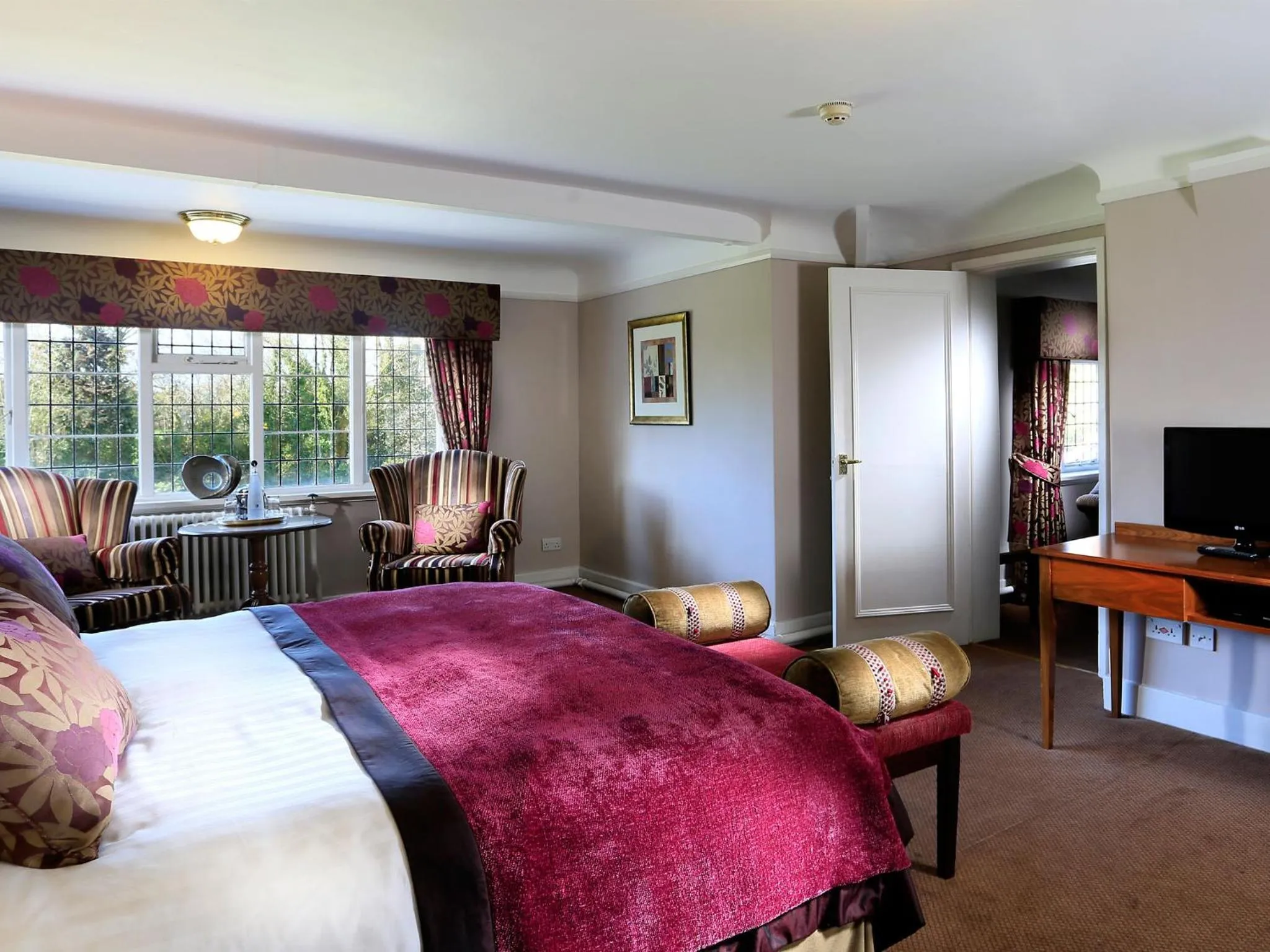Photo of the whole room, Bed in Macdonald Craxton Wood Hotel & Spa