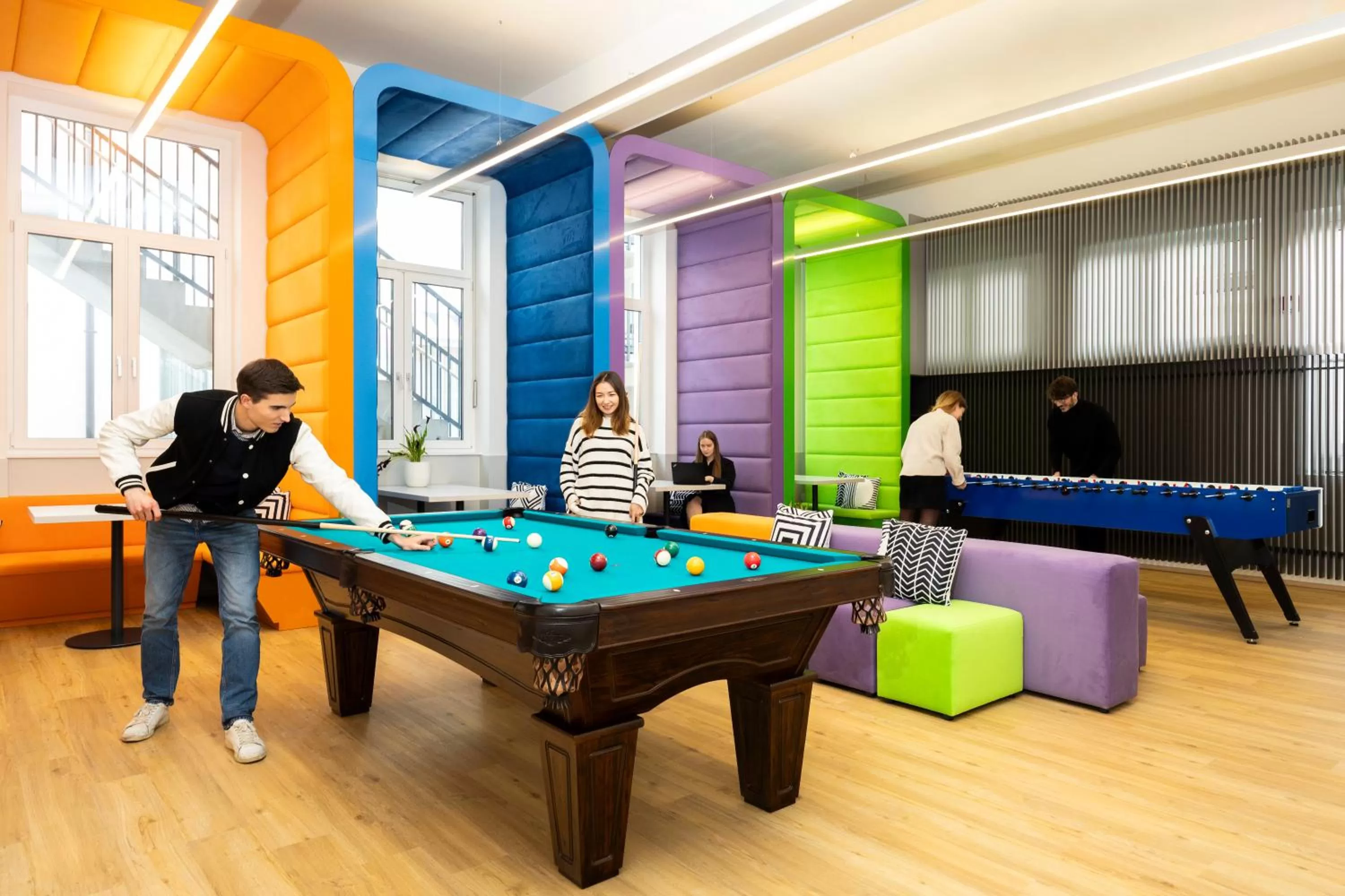 People in lyf Schönbrunn Vienna