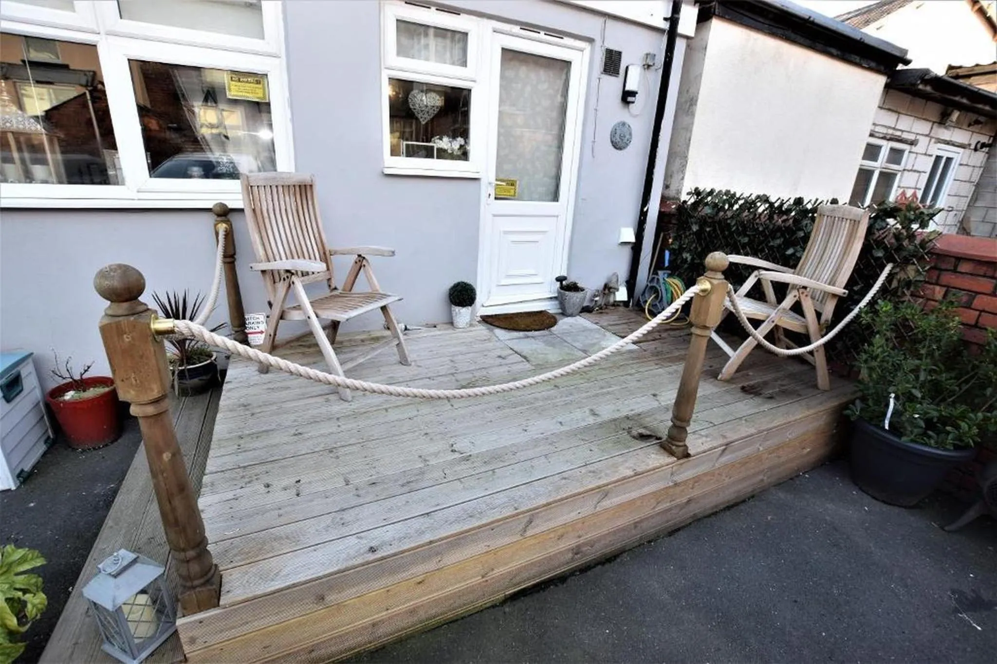 Property building in Bridle Lodge Apartments