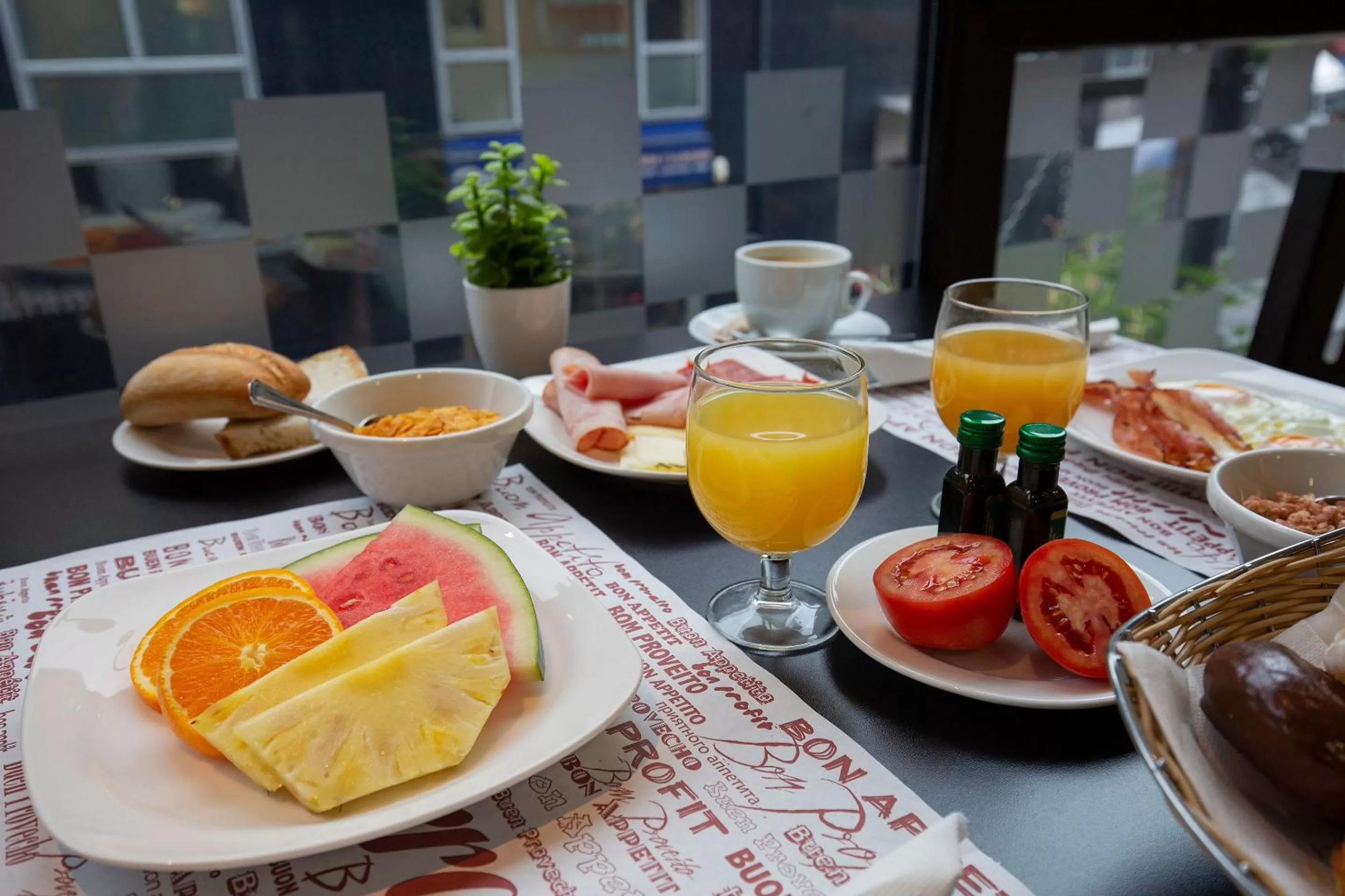 Buffet breakfast in Hotel Del Pui by Nexta