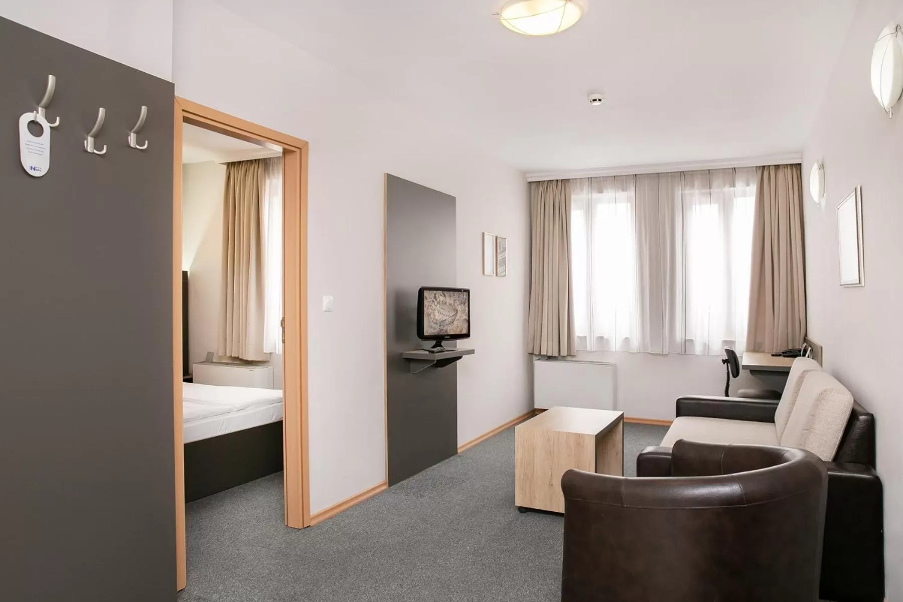 TV and multimedia, Bed in Hotel Niky