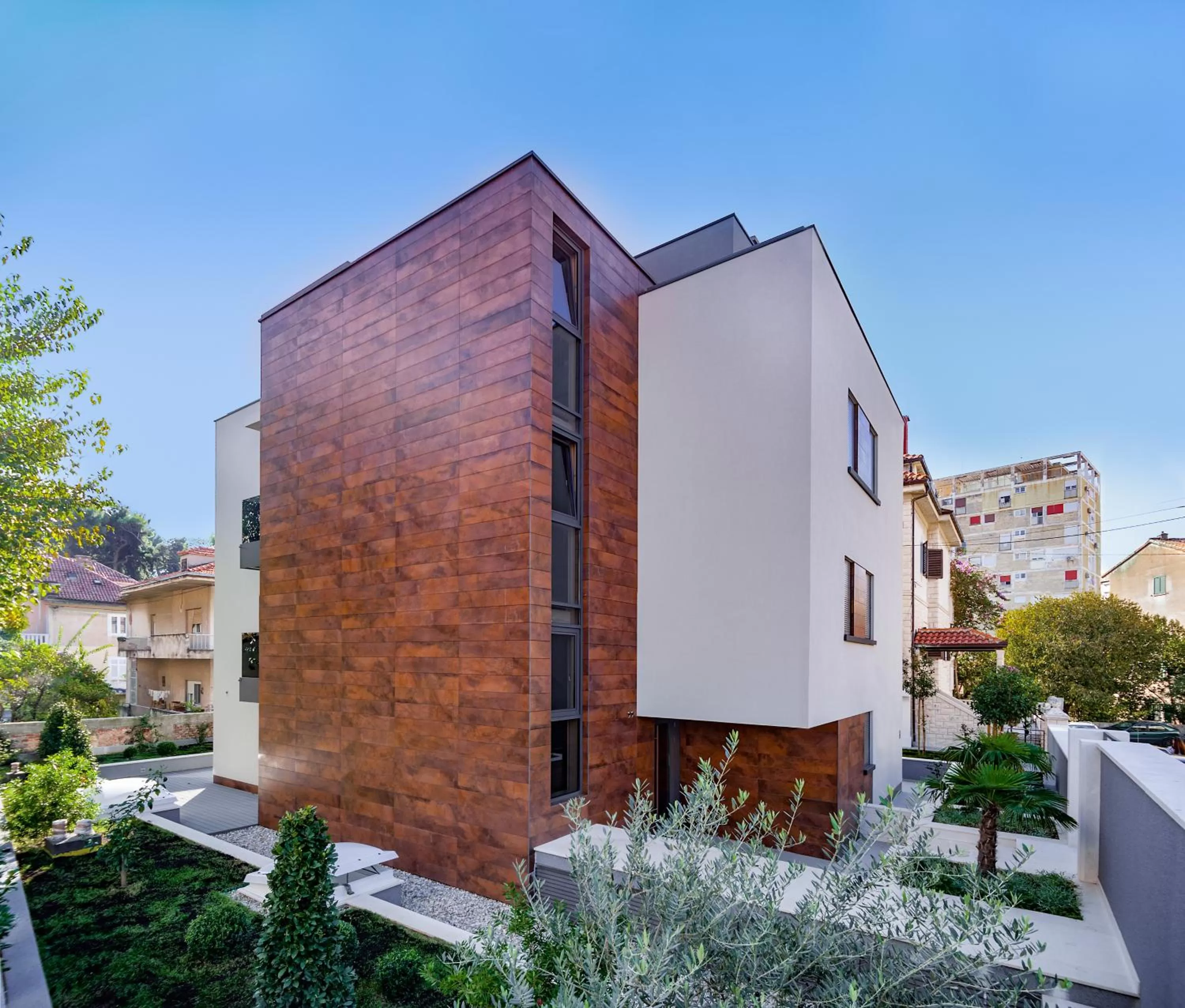 Facade/entrance in Residence by Vestibul Palace