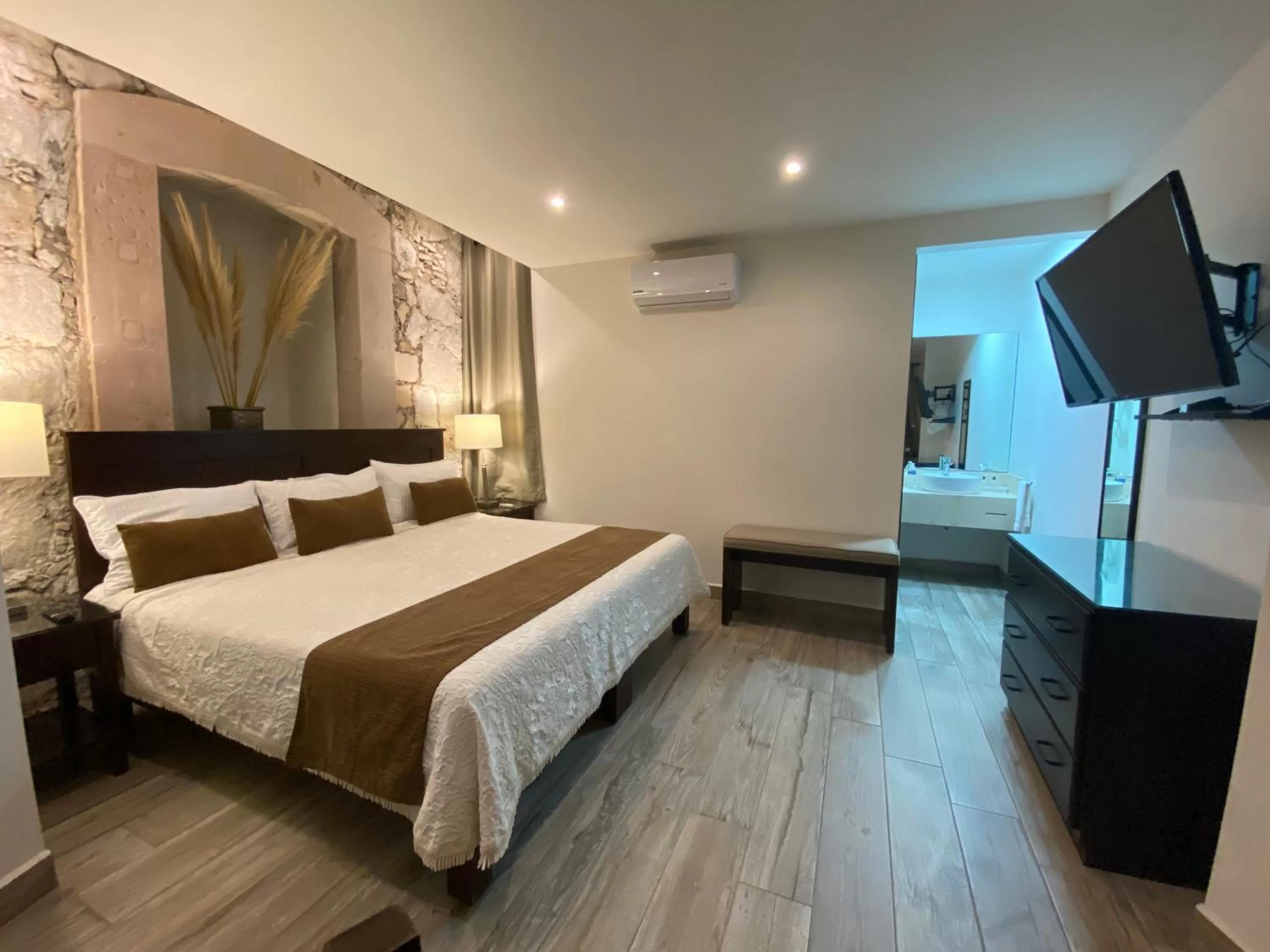 Bedroom, Bed in Hotel Casa Faroles Centro Histórico