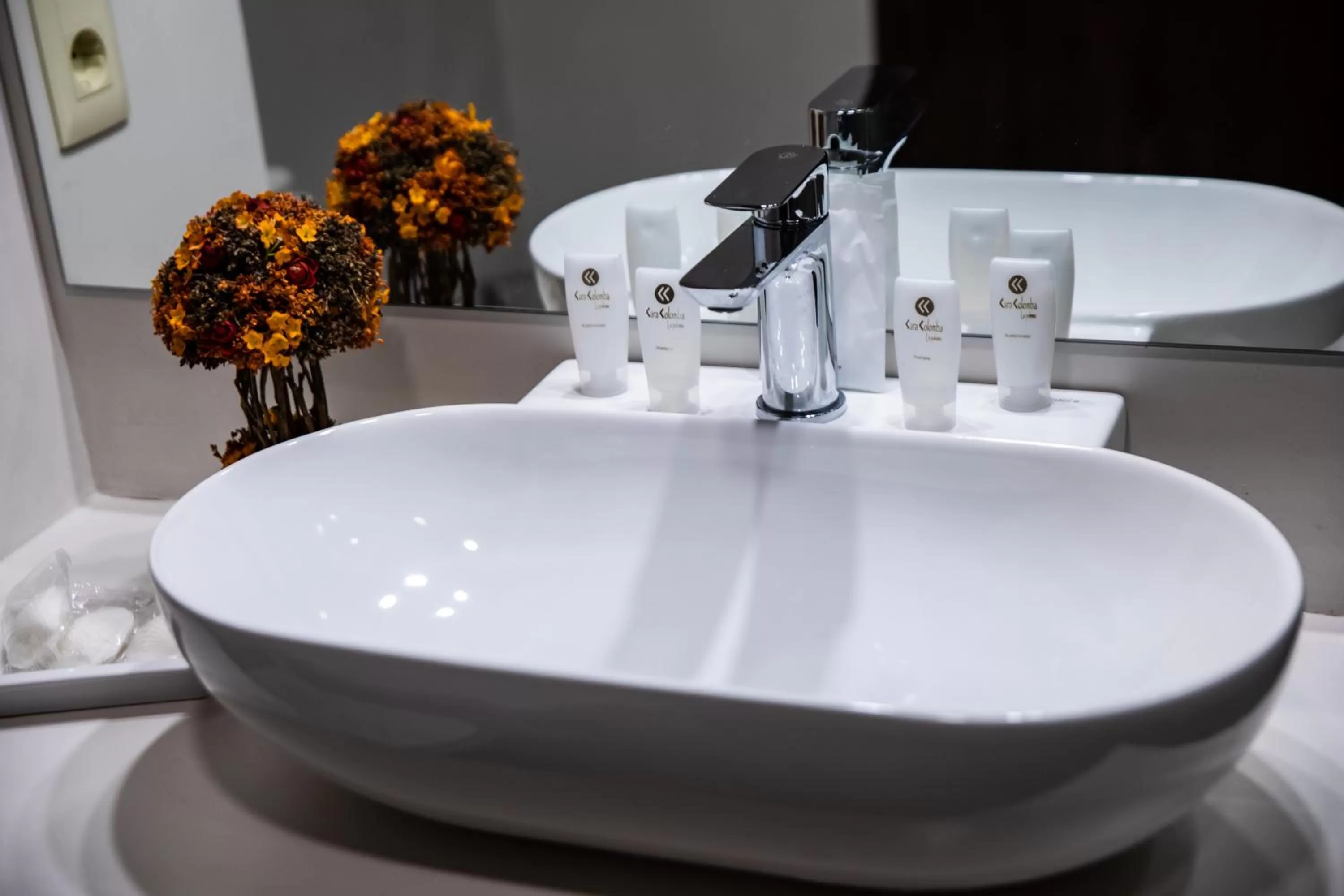 Bathroom in Cara Colomba