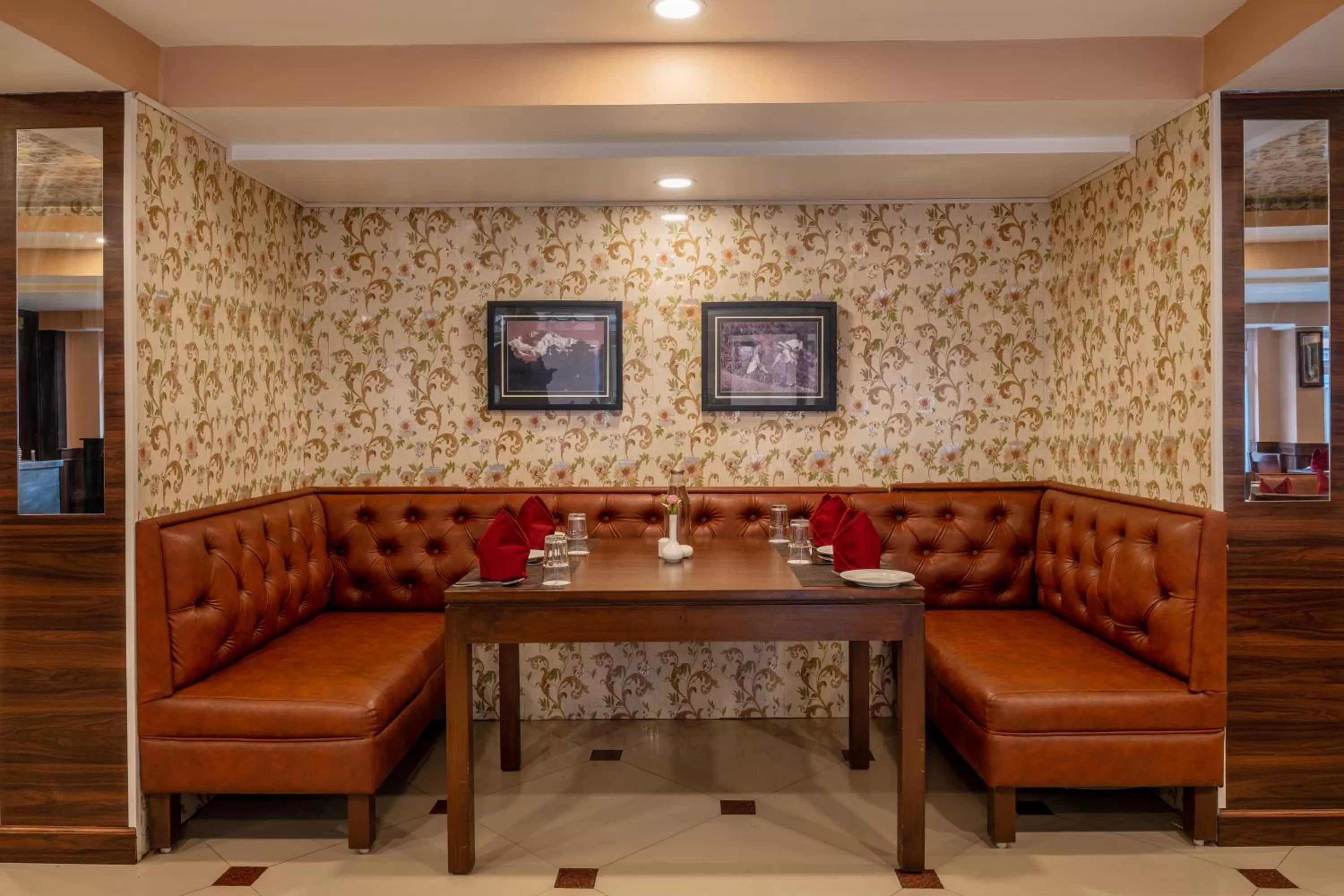 Property building in Summit Oakden Resort & Spa Mall Road