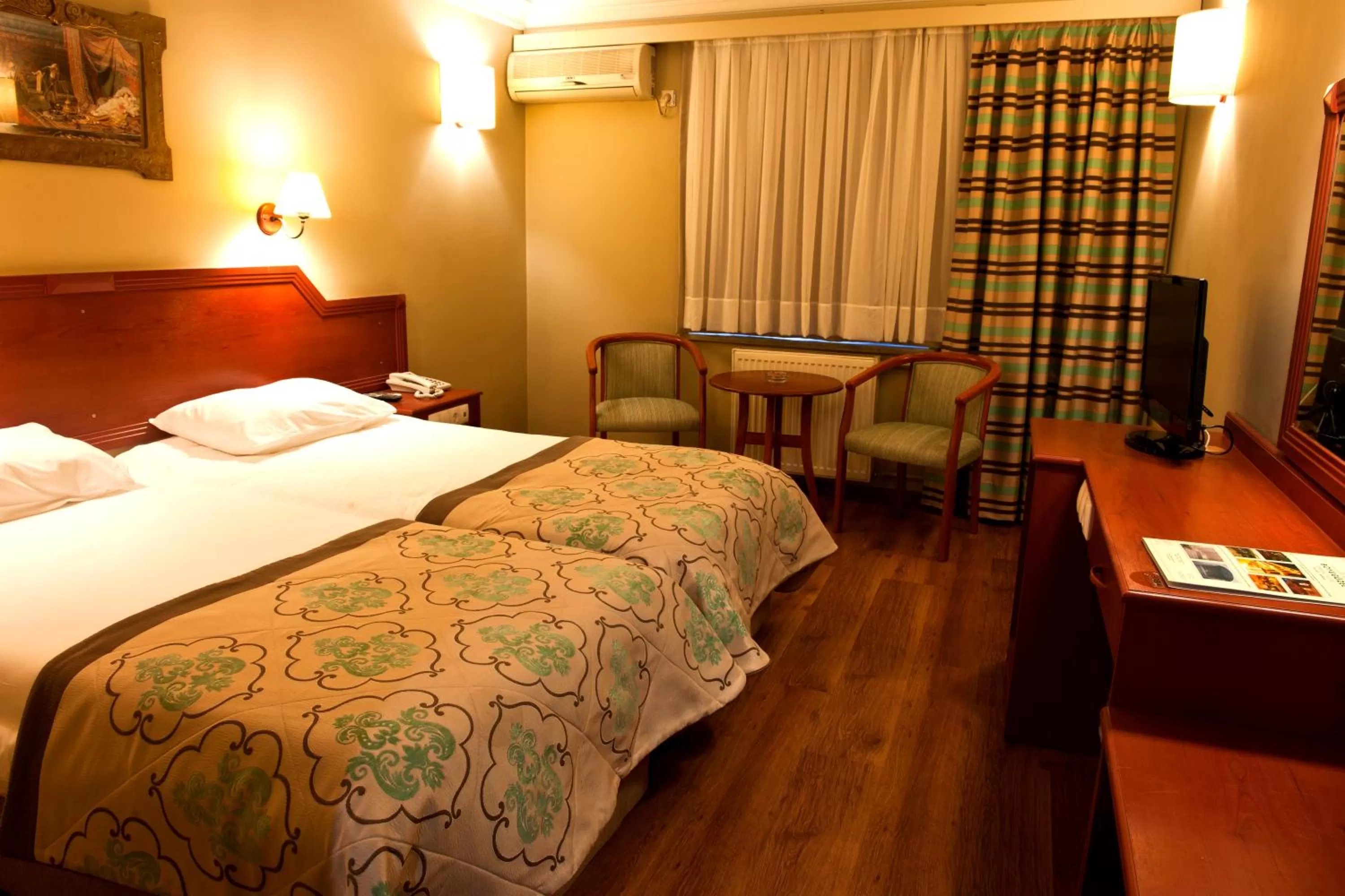 Photo of the whole room, Bed in Boyuguzel Termal Hotel