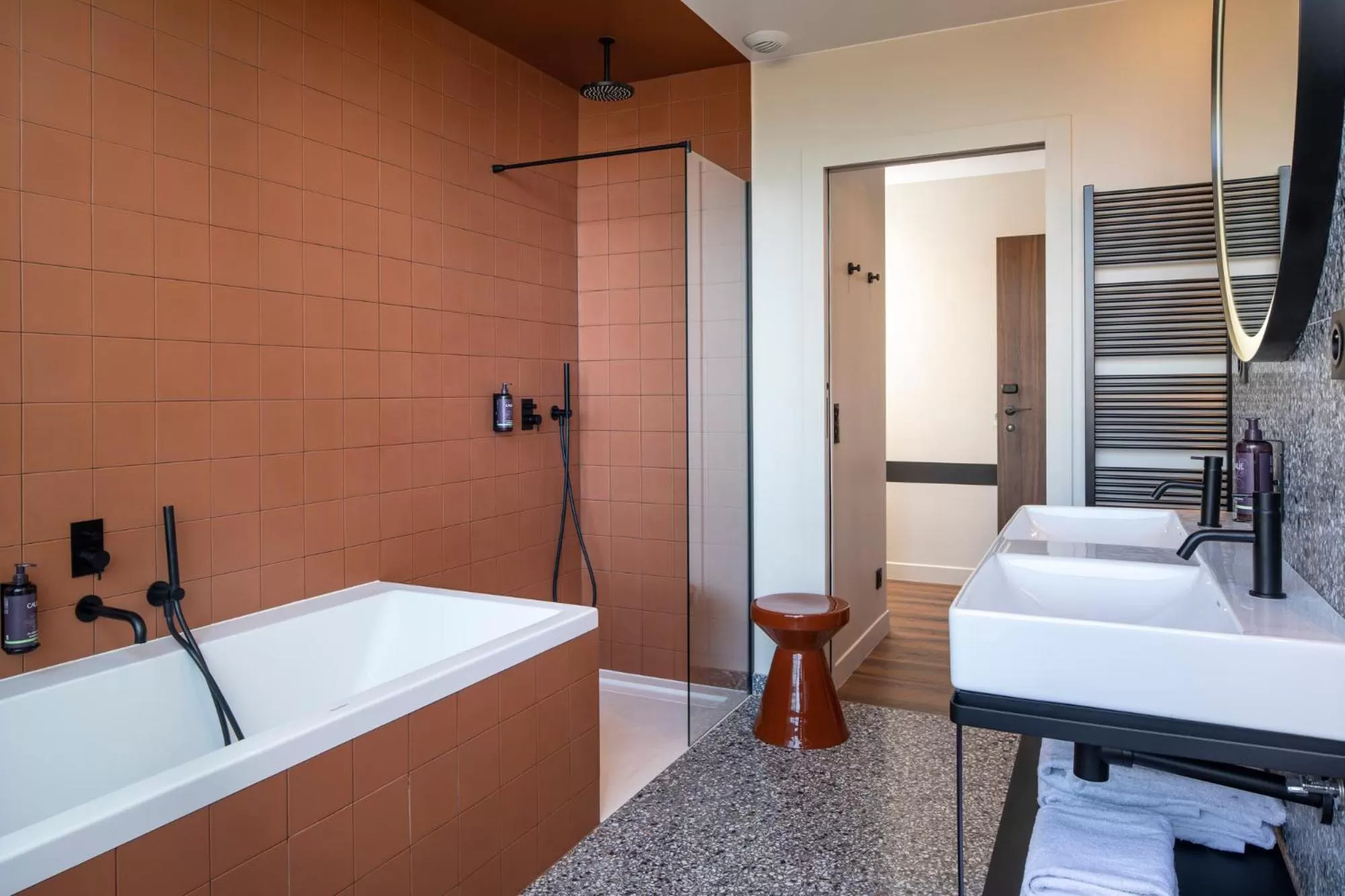 Bathroom in Hôtel du Port