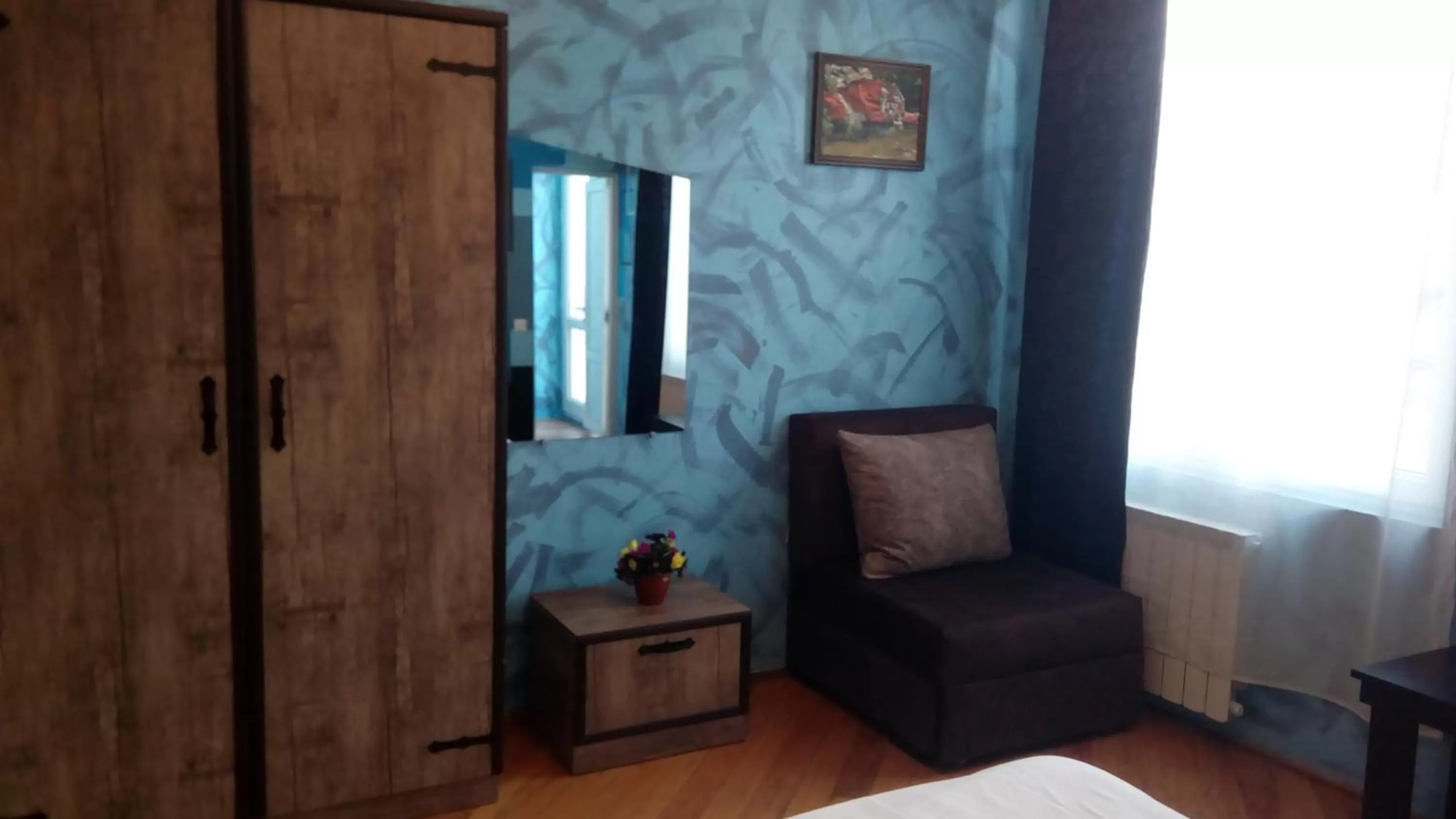 Photo of the whole room, Bed in Hotel Isani