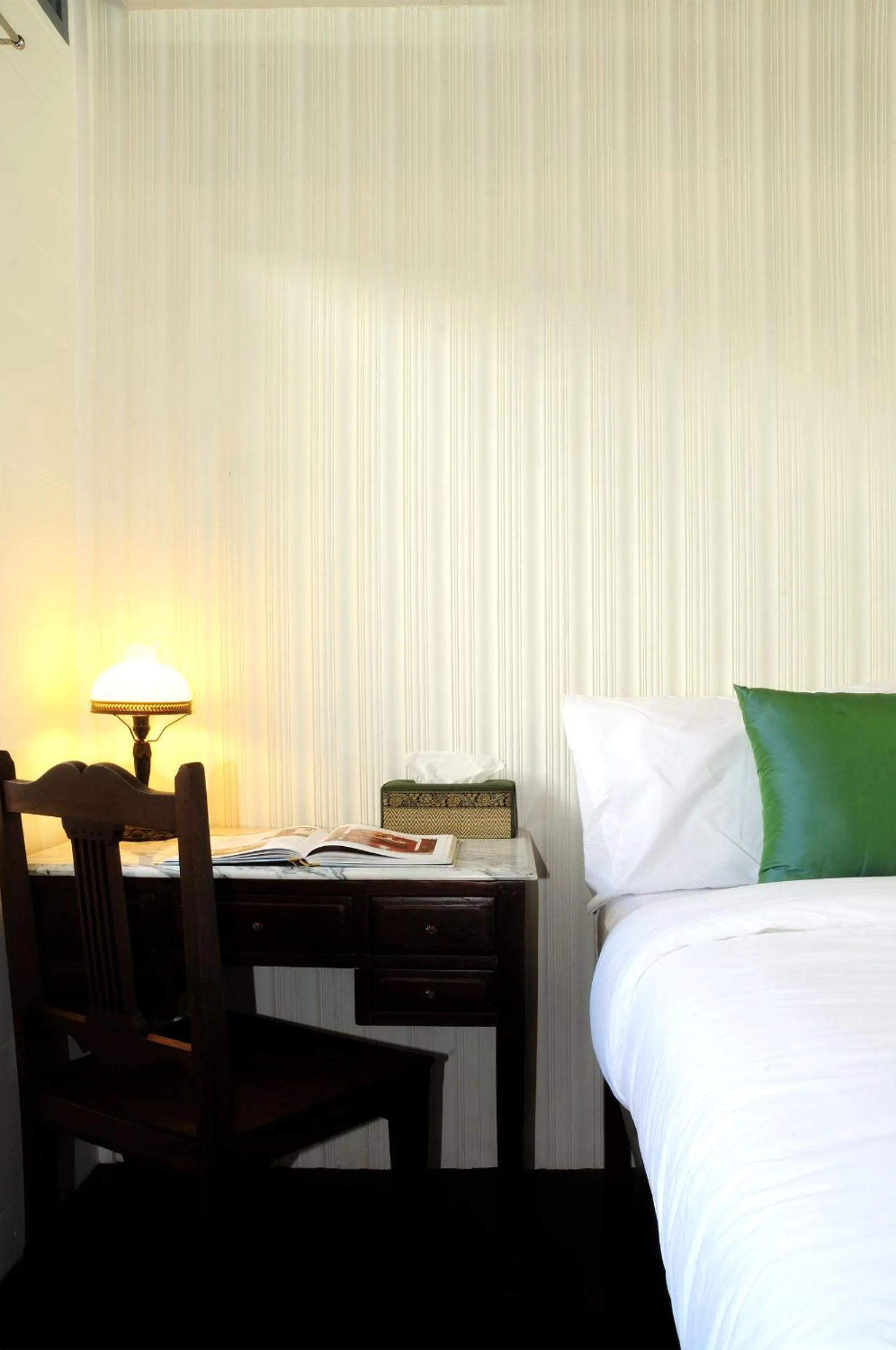 Bed in Baan Noppawong