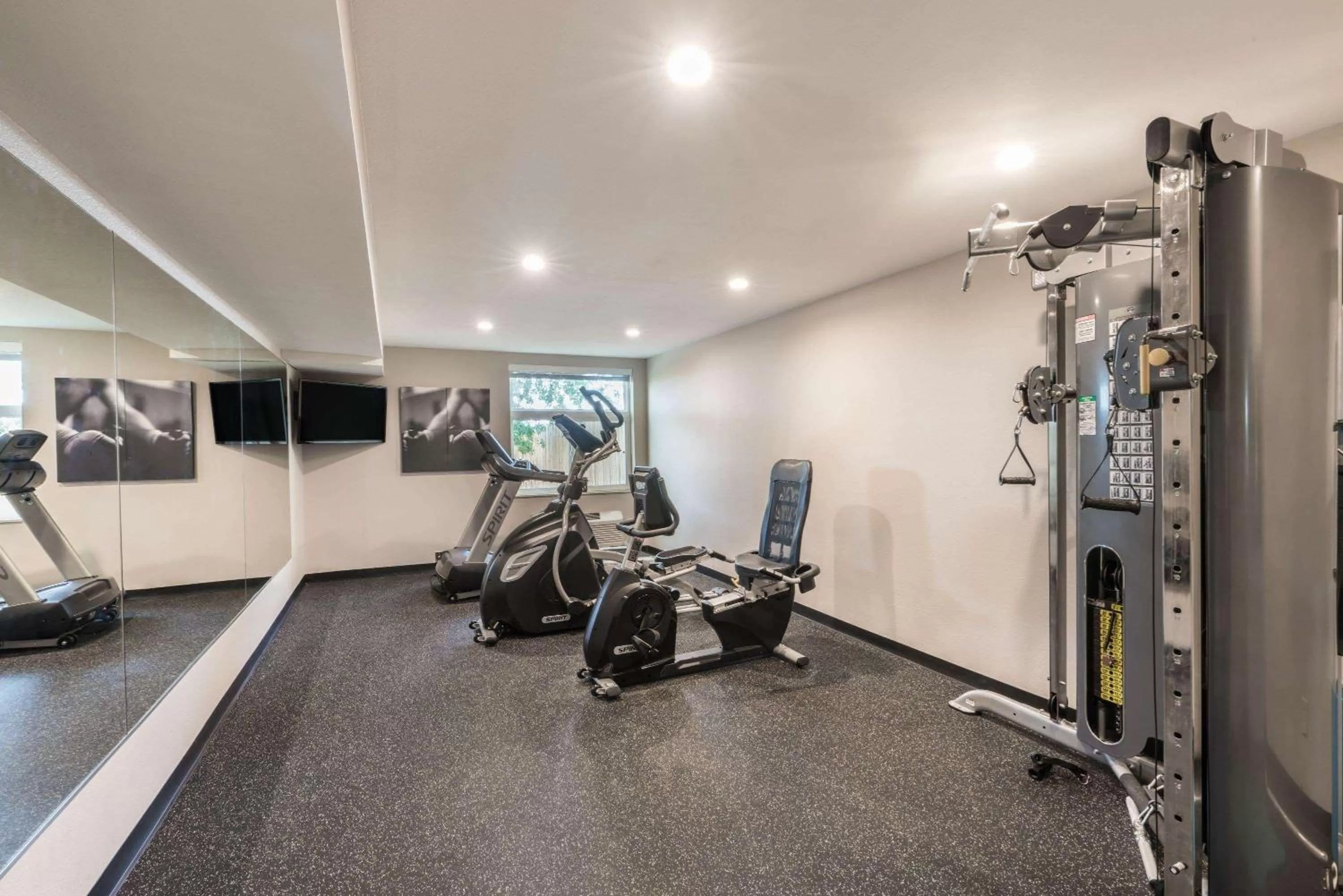 Fitness centre/facilities in Baymont by Wyndham Albuquerque Airport