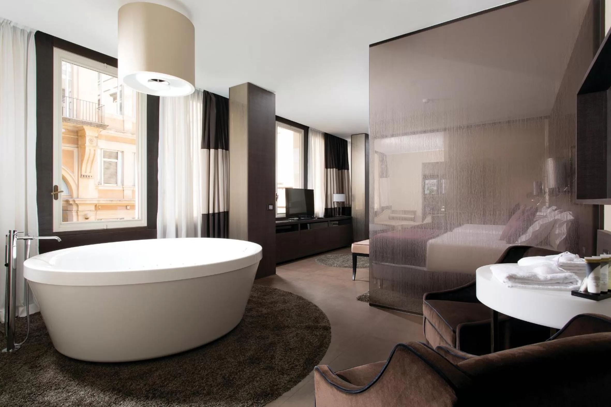 Bathroom in Rome Life Hotel