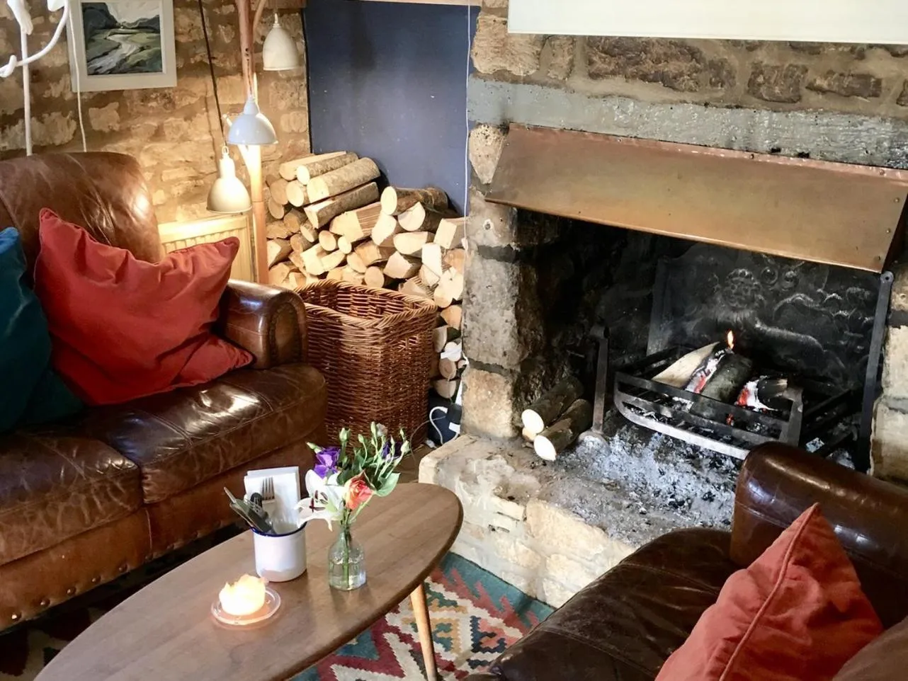 Living room in The Mousetrap Inn