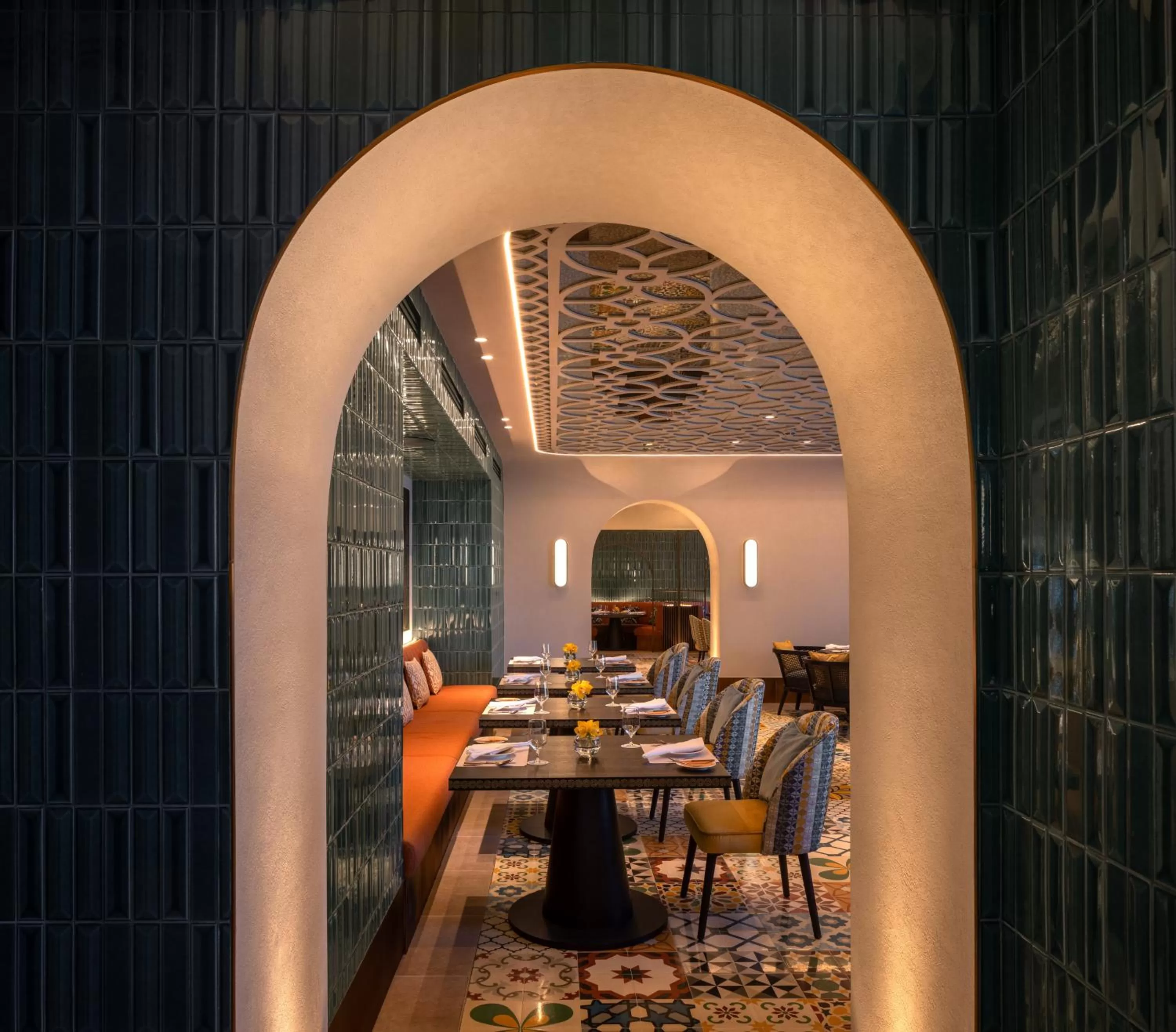 Restaurant/places to eat in Avani Plus Palm View Dubai Hotel & Suites