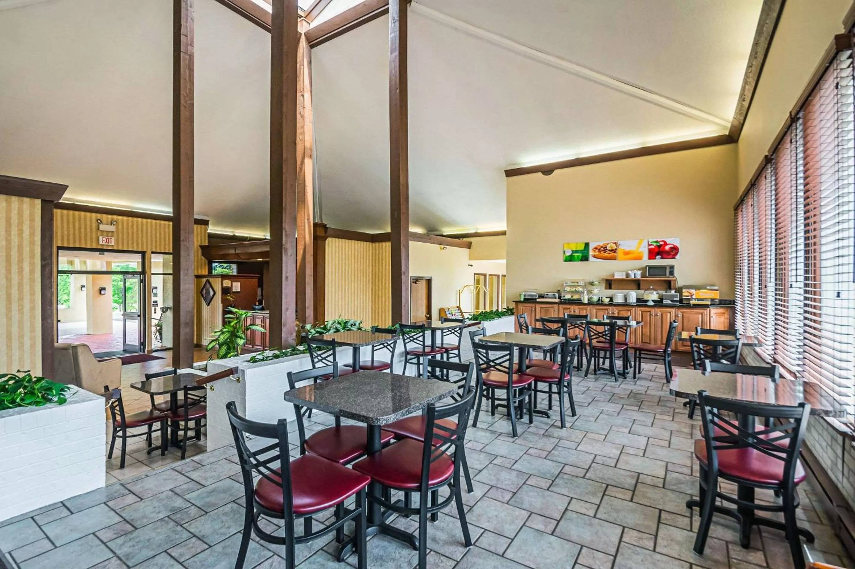 Restaurant/places to eat in Quality Inn & Suites Frostburg-Cumberland