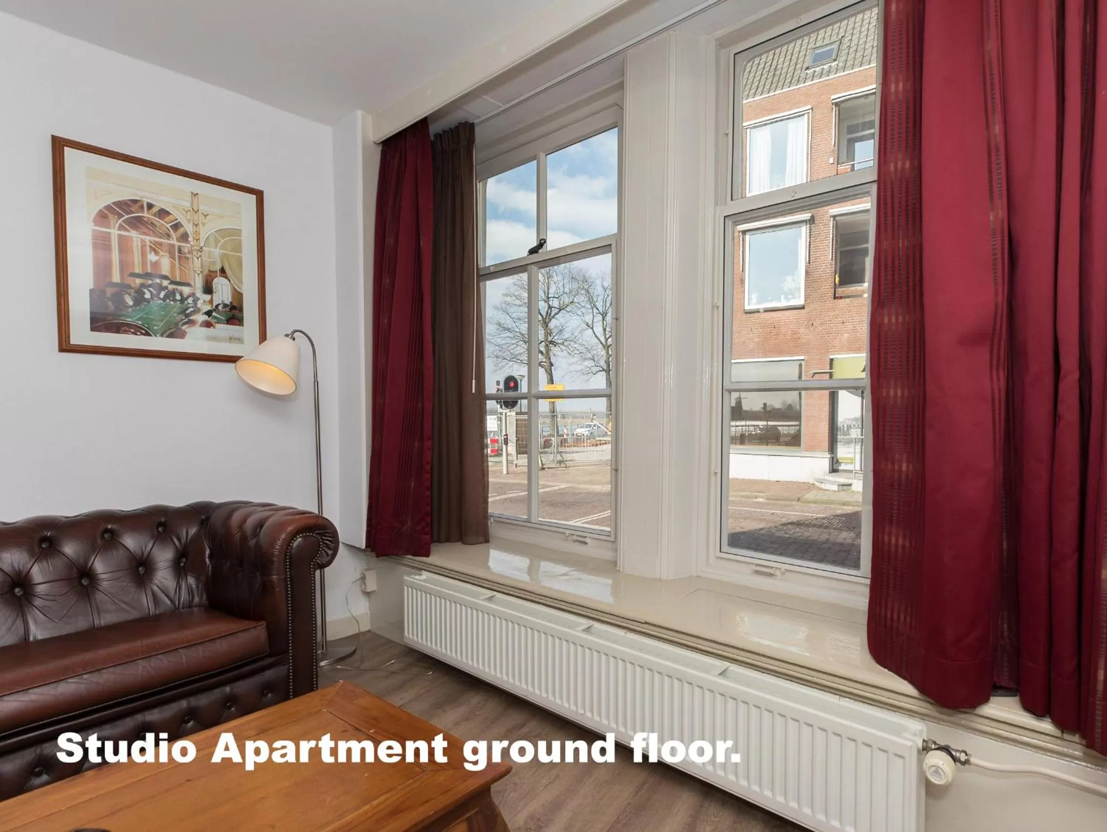 Street view in Hotel de Vischpoorte, centrum Deventer en aan de IJssel