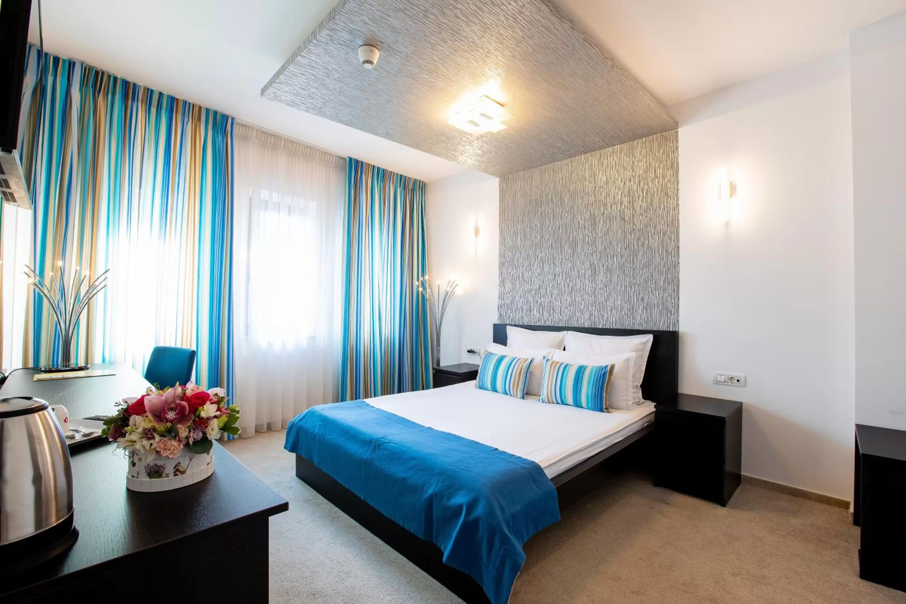 Bedroom, Bed in Hotel Duke Romana City Center