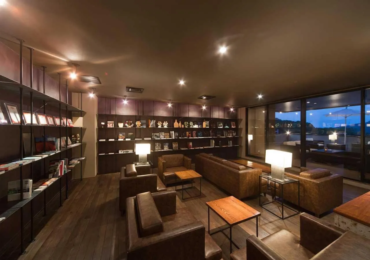 Communal lounge/ TV room in Aura Tachibana