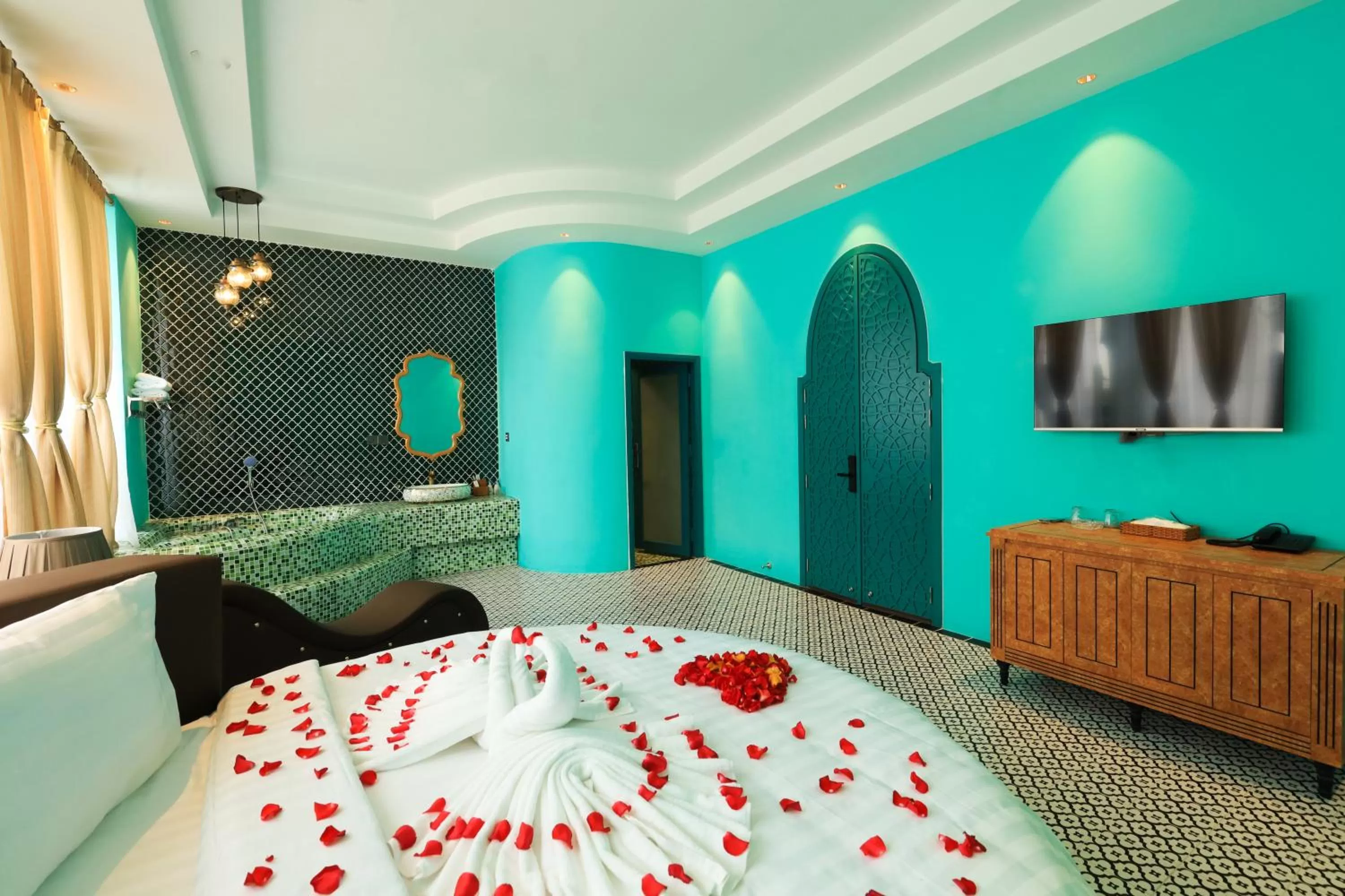 King Room with Spa Bath in Secret Garden Hotel