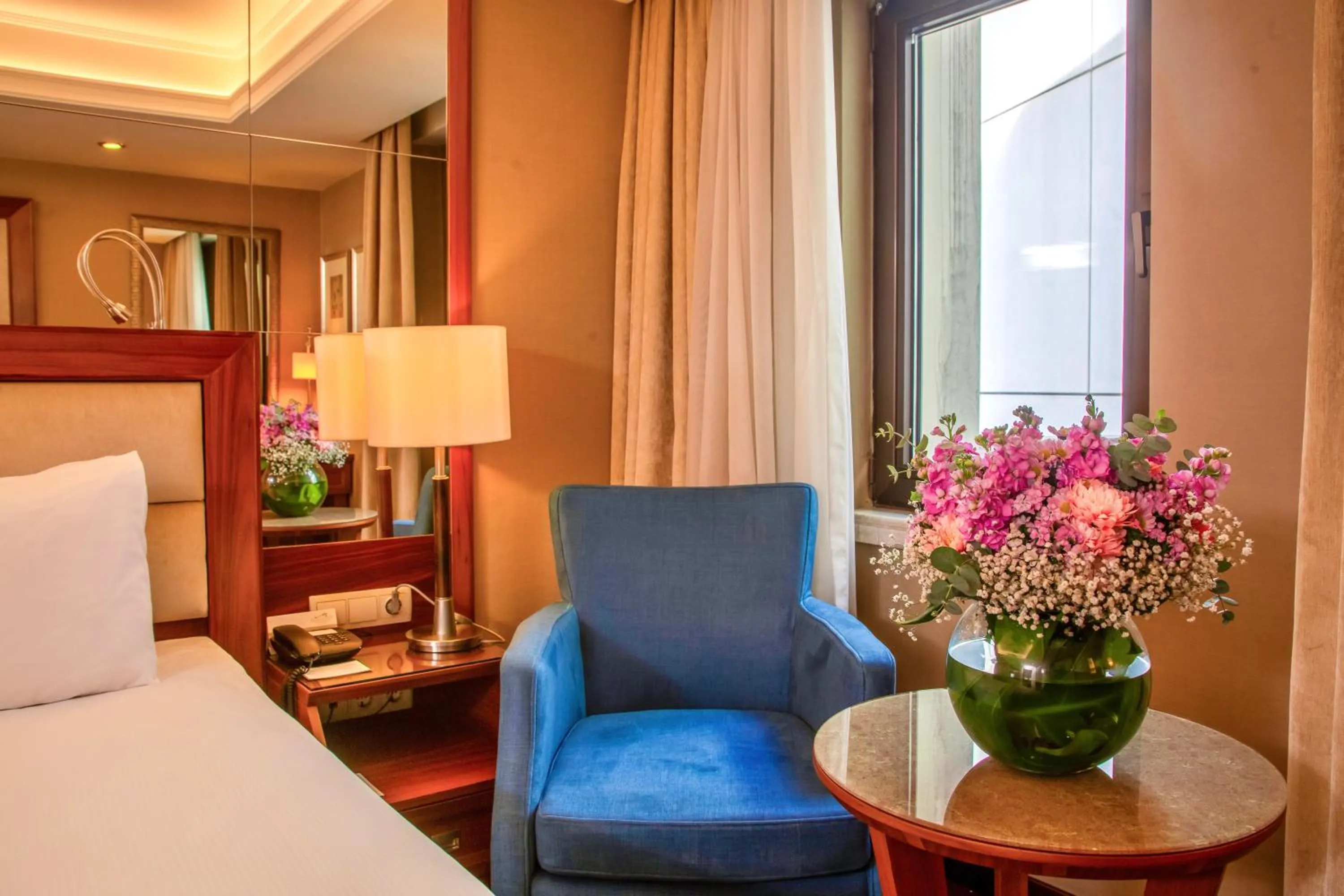 Photo of the whole room, Bed in Marigold Thermal & Spa Hotel Bursa