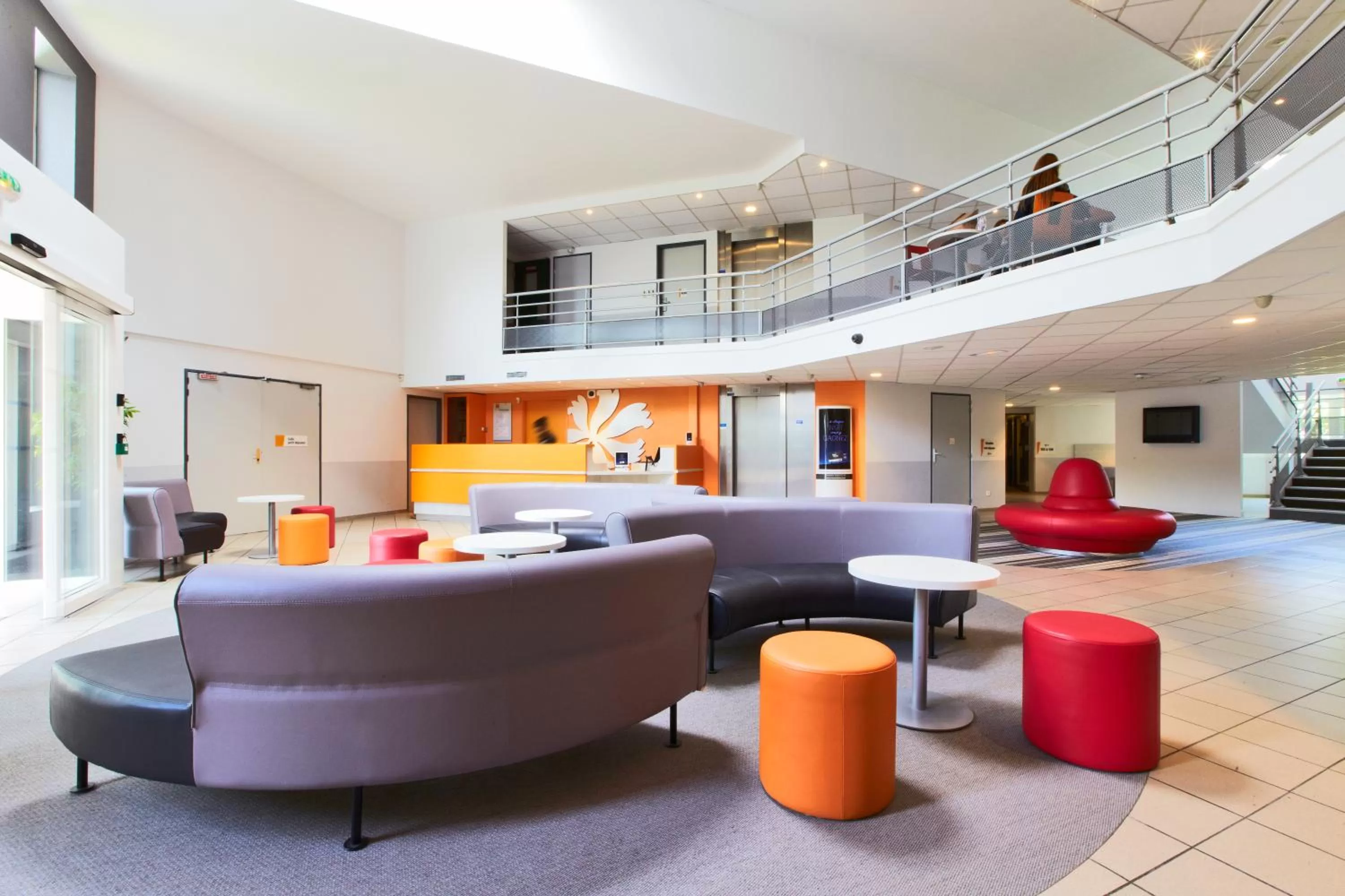 Lobby or reception in Premiere Classe Roissy CDG - Paris Nord 2 - Parc des Expositions