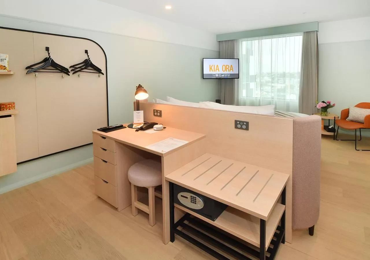 Bed in Sudima Auckland City