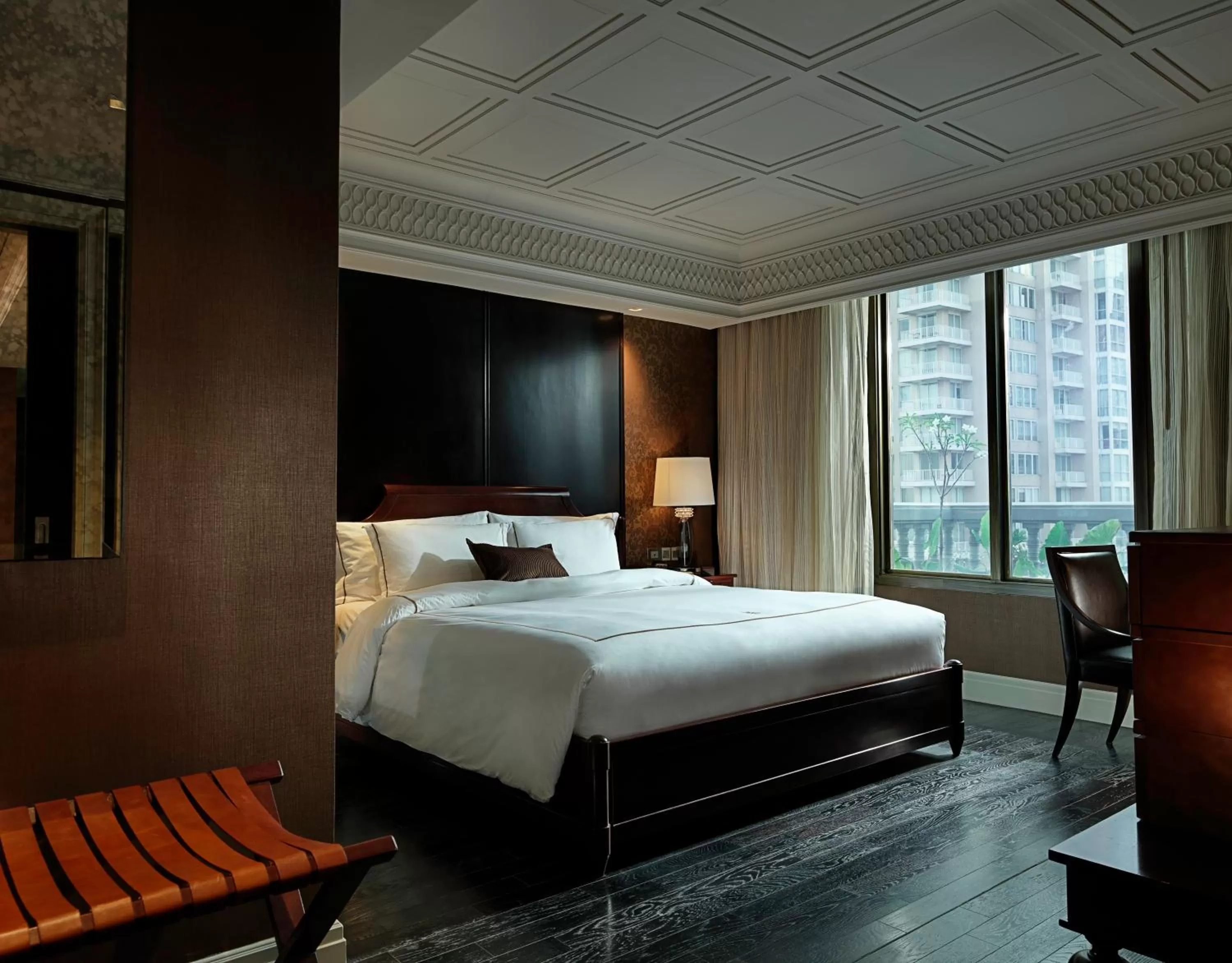 Photo of the whole room, Bed in Hotel Muse Bangkok Langsuan - MGallery