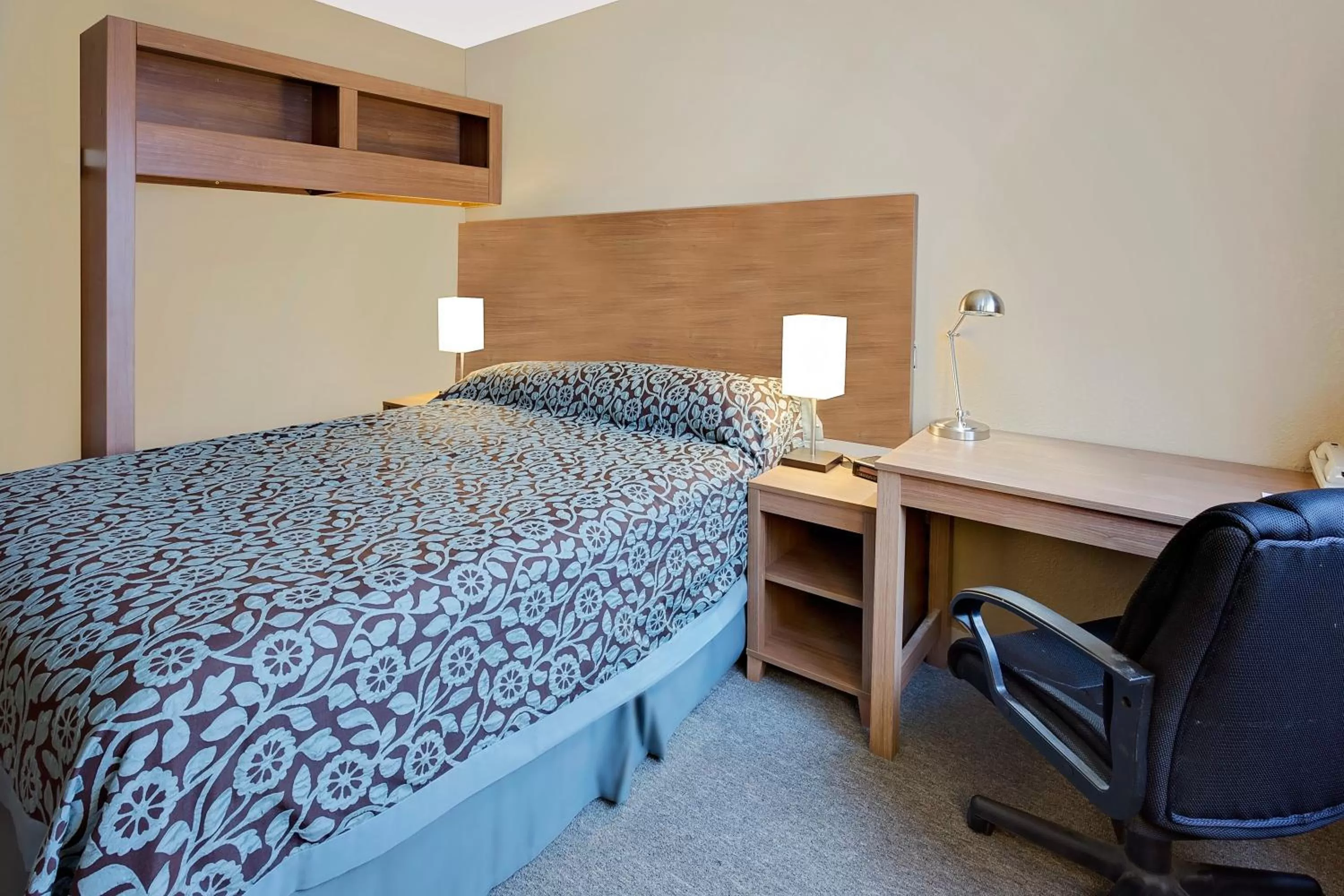 Bed in Days Inn by Wyndham Winona