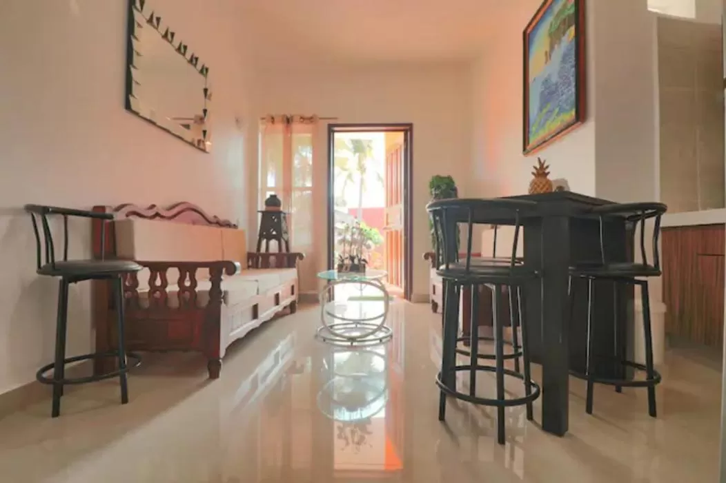 Living room, Dining Area in Suites Ximajo