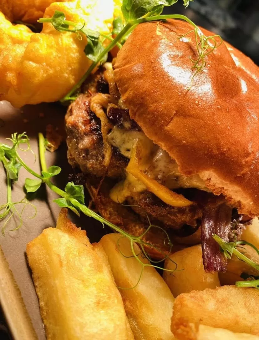 Food and drinks in The Oaks Hotel