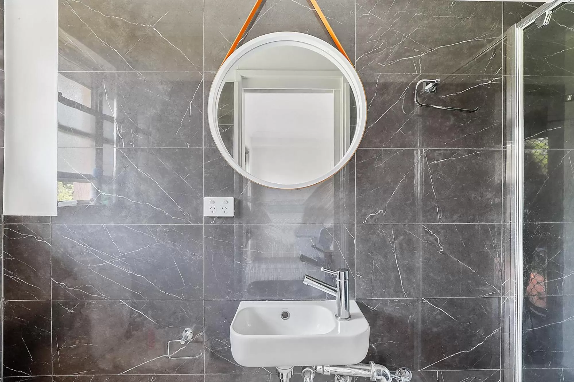 Sea Breeze on Main Beach