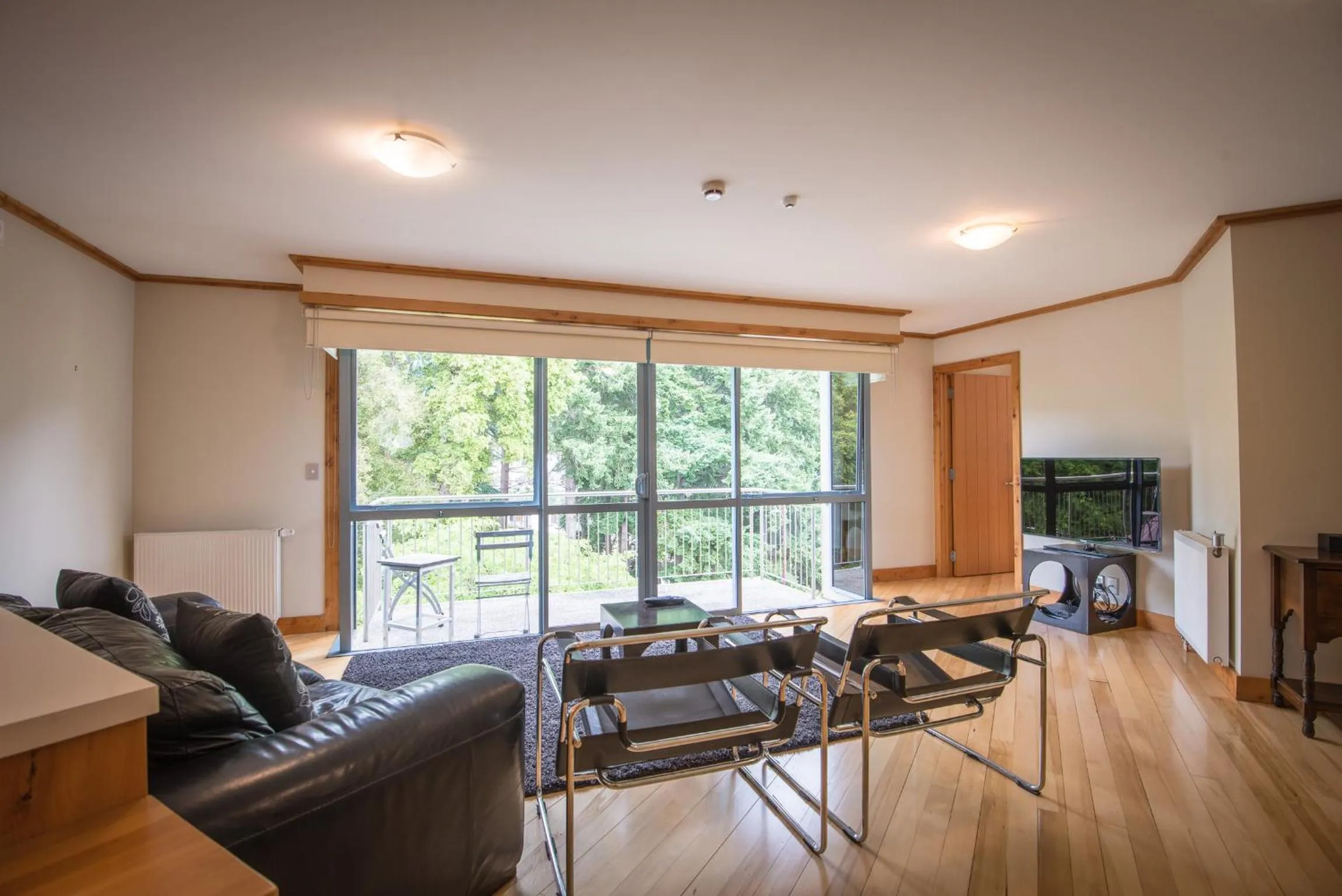 Un-Serviced One-Bedroom Apartment in Coronation Lodge