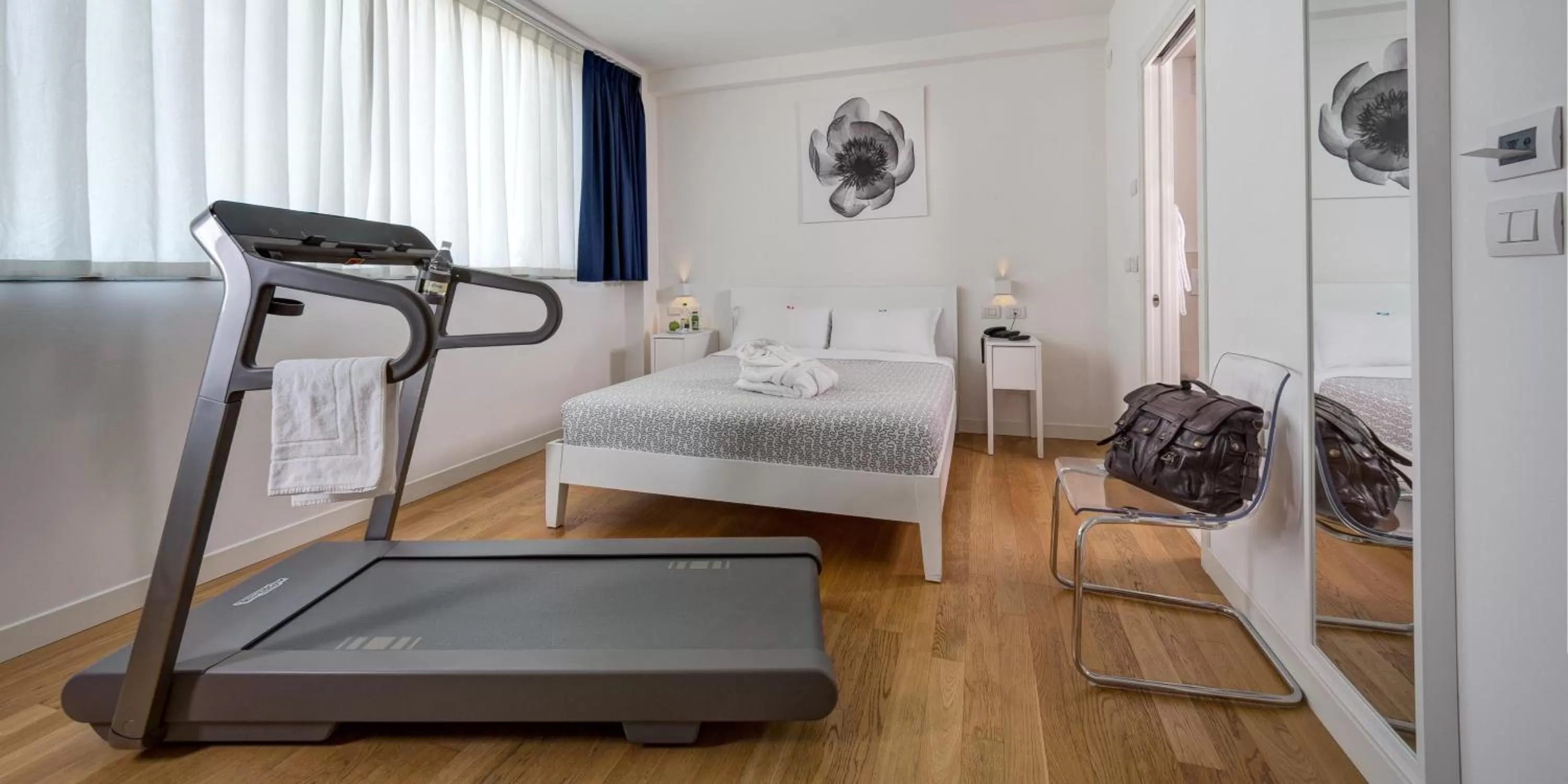 Photo of the whole room in Hotel Forlanini 52